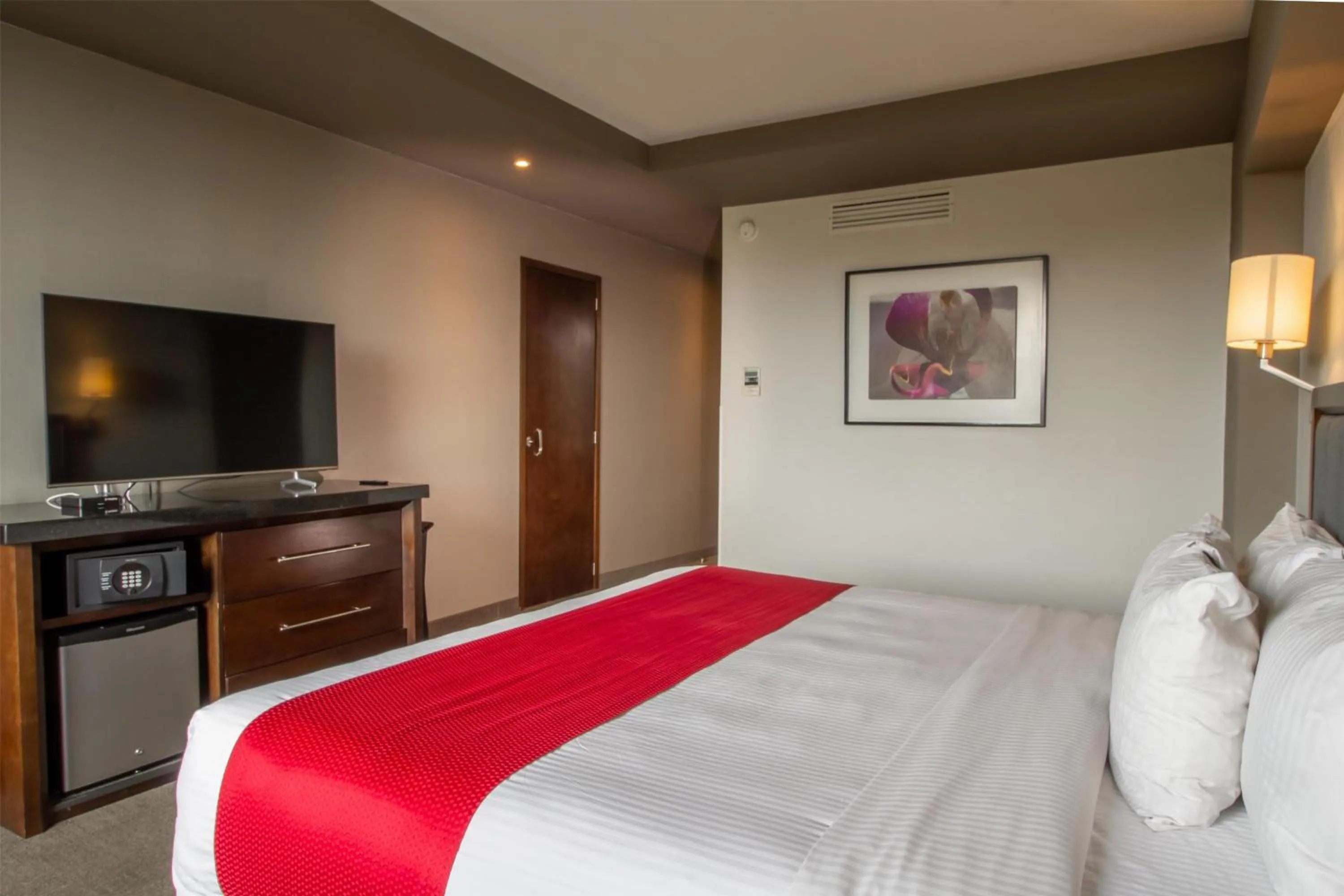 Bedroom, Bed in Best Western Plus Santa Cecilia Pachuca