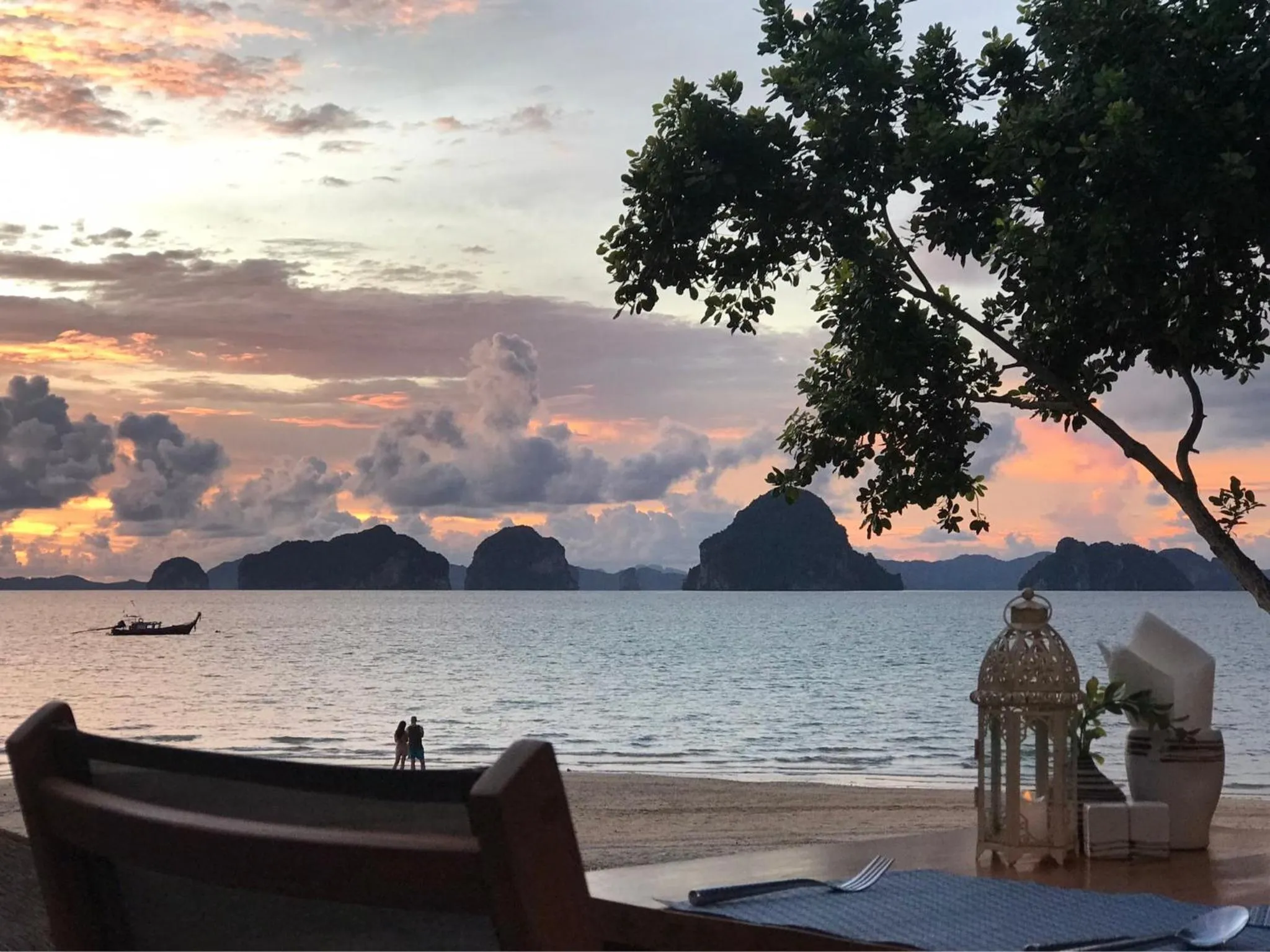 Restaurant/places to eat in Tup Kaek Sunset Beach Resort-SHA Plus