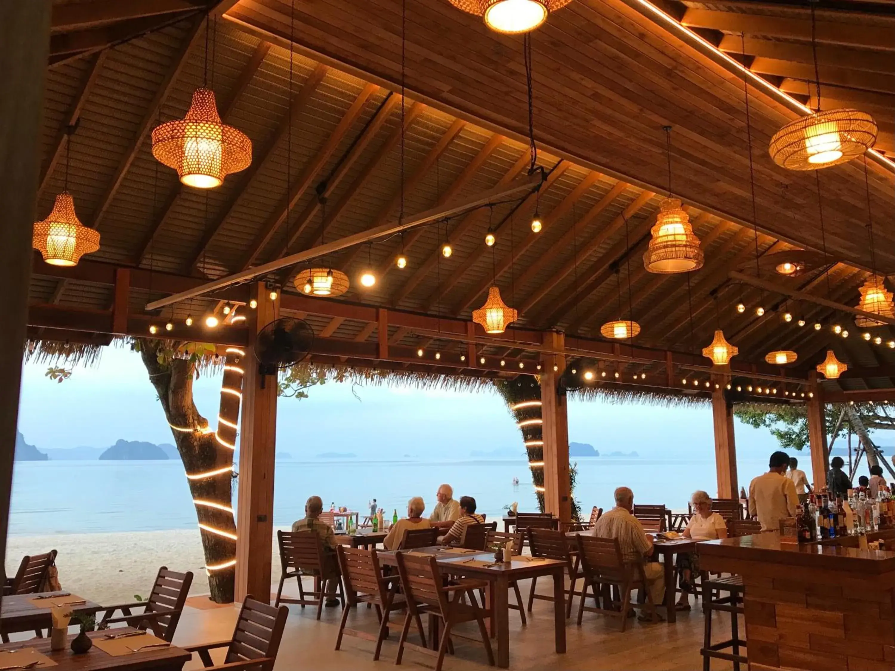 Restaurant/places to eat in Tup Kaek Sunset Beach Resort-SHA Plus Restaurant/places to eat in Tup Kaek Sunset Beach Resort-SHA Plus