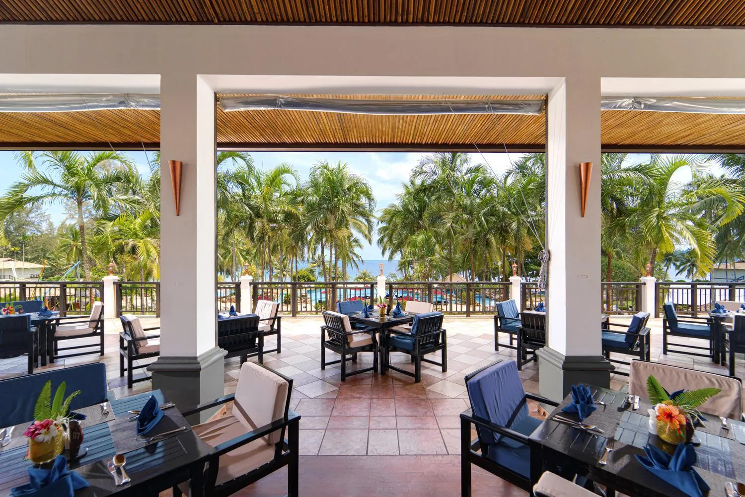 Restaurant/places to eat in Banyu Biru Villa