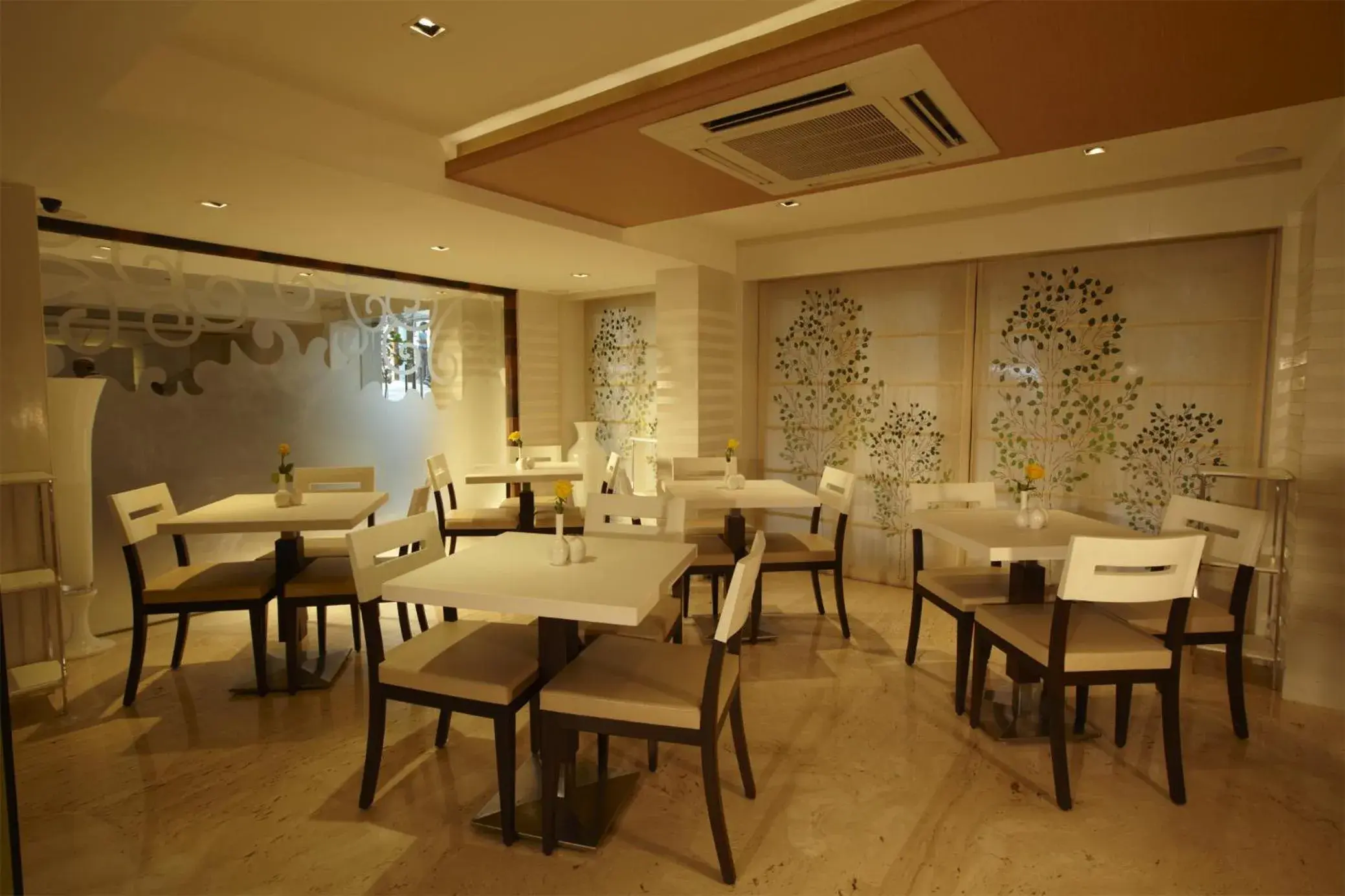 Restaurant/places to eat in Hotel Bawa Continental Restaurant/places to eat in Hotel Bawa Continental