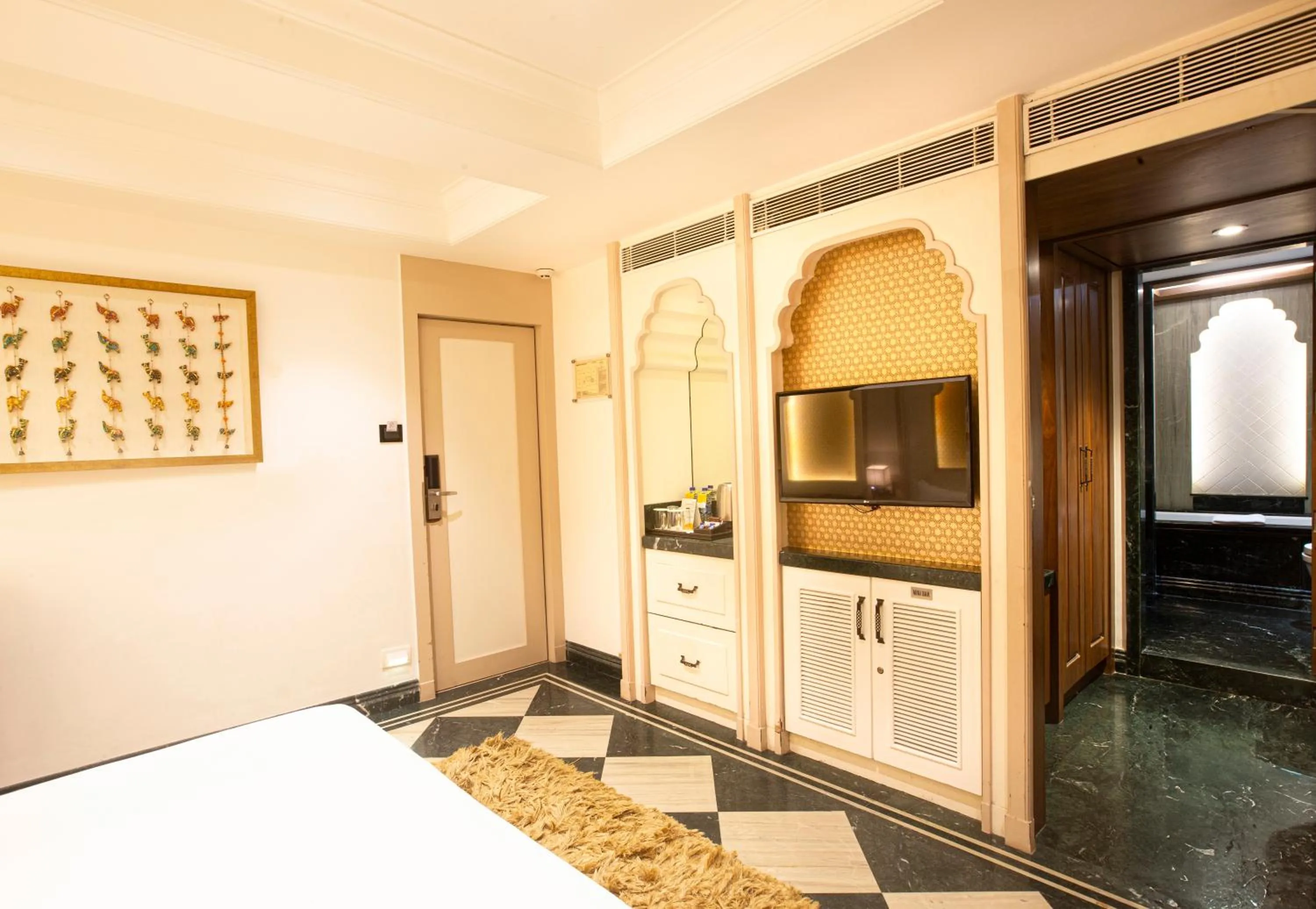 Bed in Hotel Bawa Continental