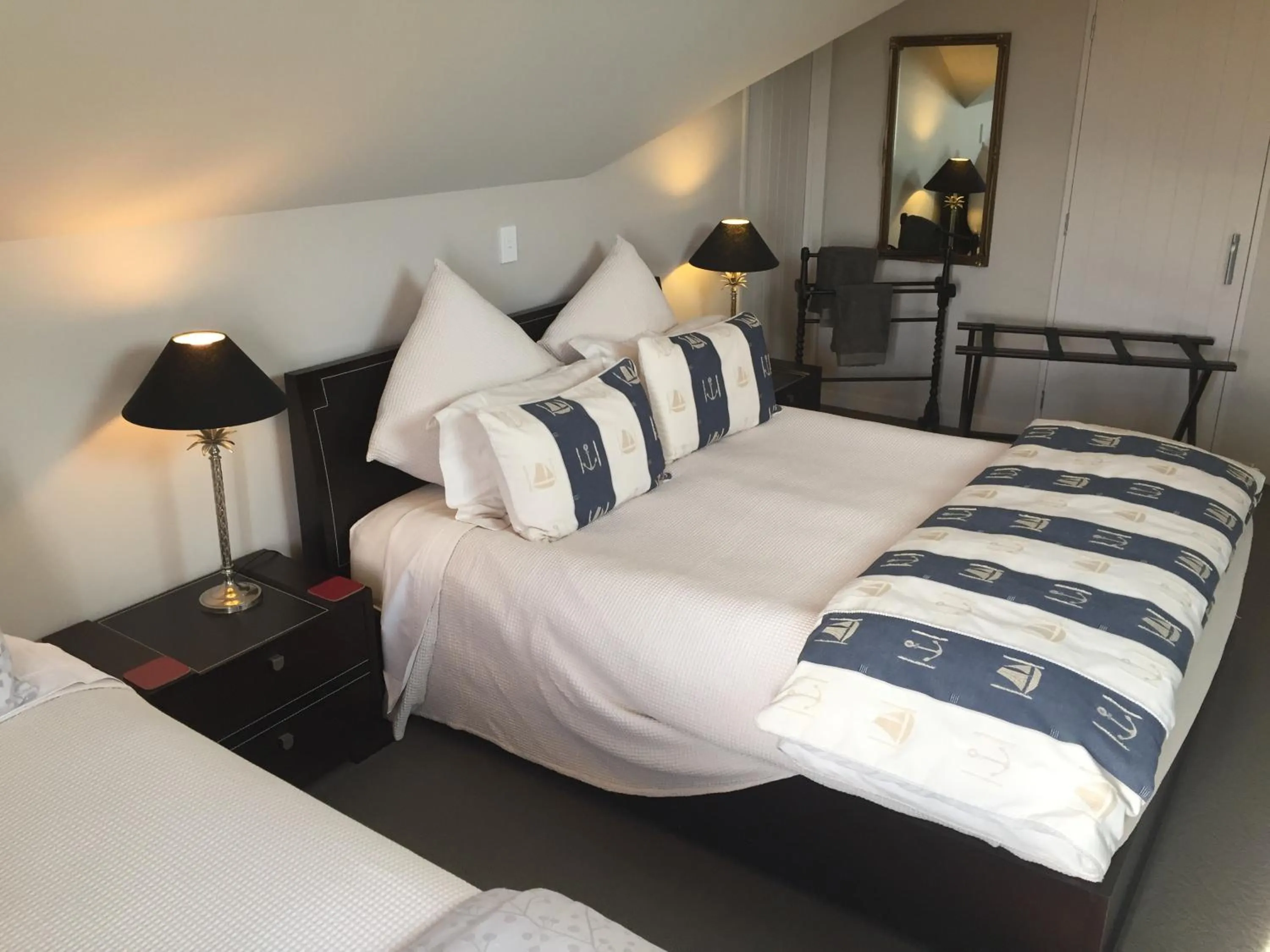 Property building, Bed in KARANDA BnB