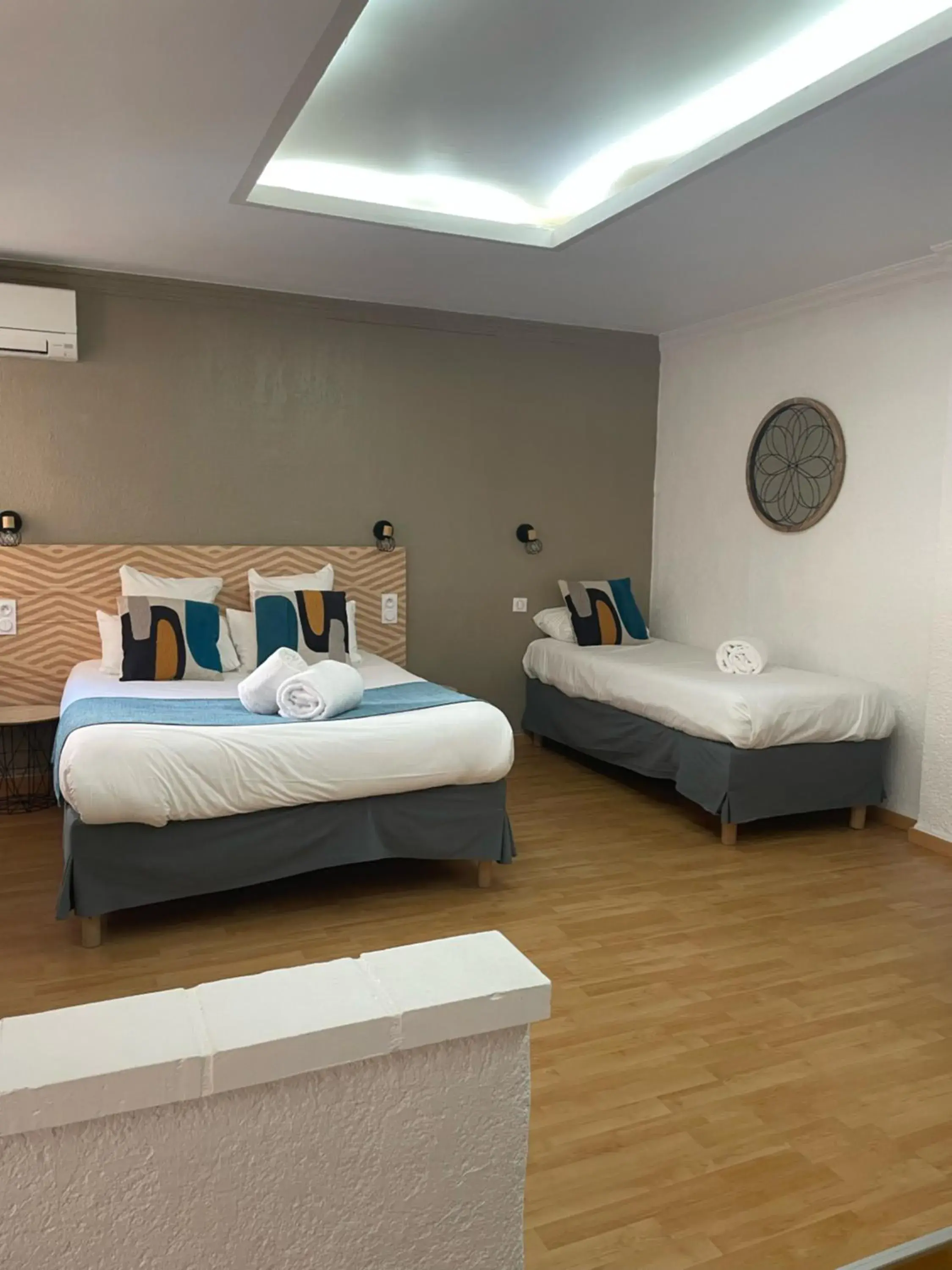 Bed in Hotel Saint Georges, Face à la mer Bed in Hotel Saint Georges, Face à la mer