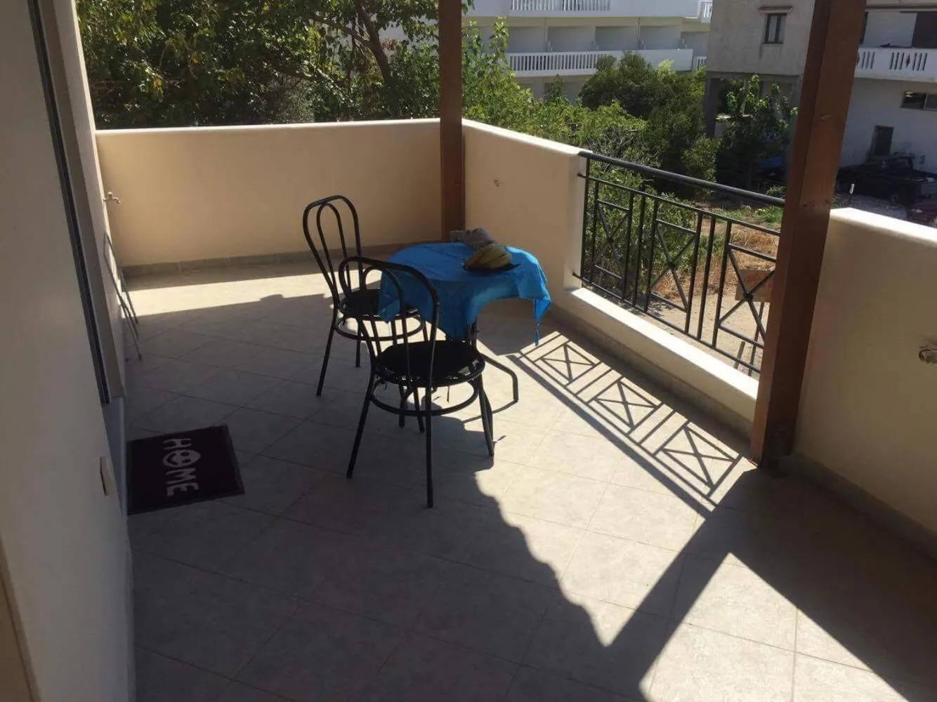 The Endless Blue Maisonette