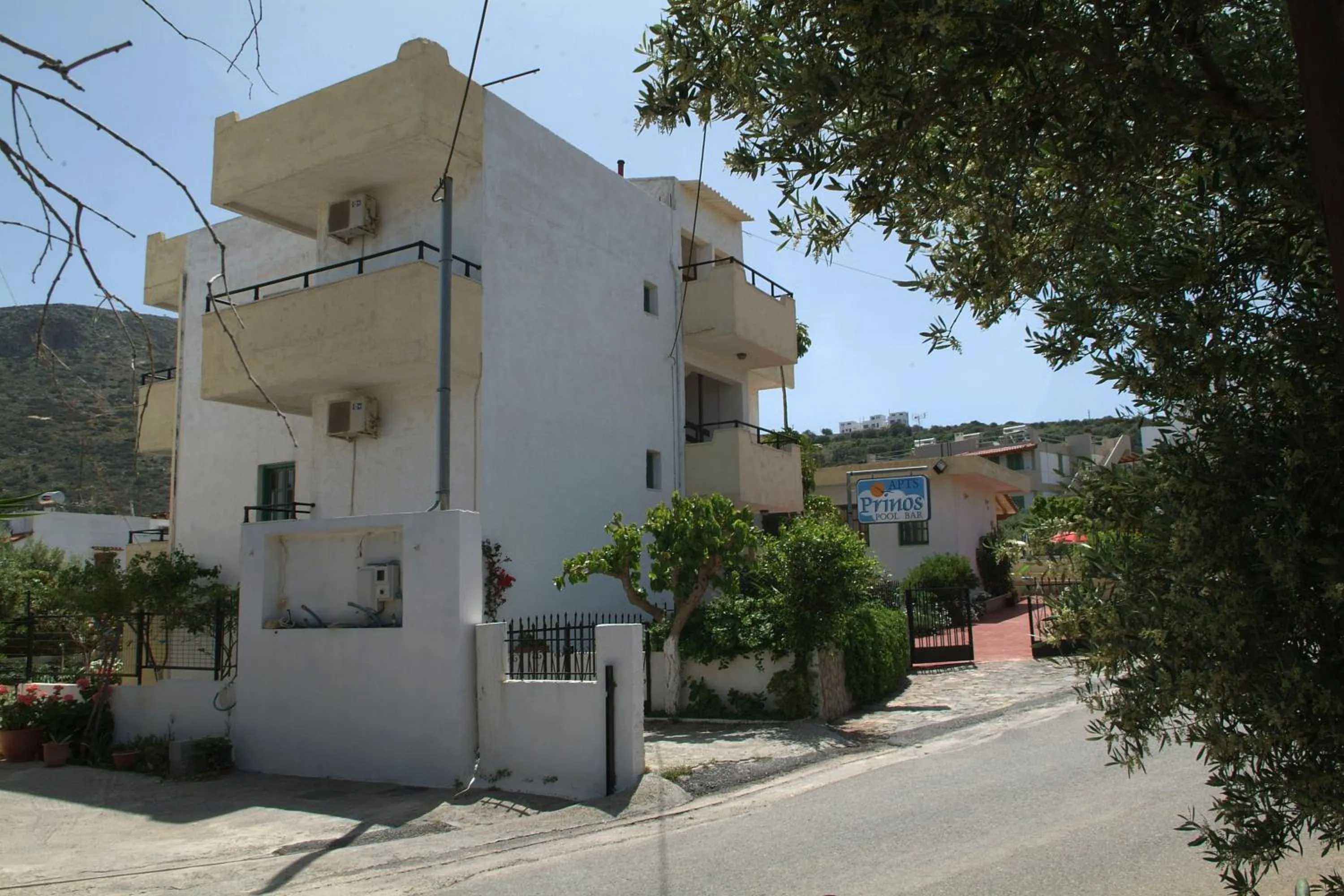 Prinos Apartments