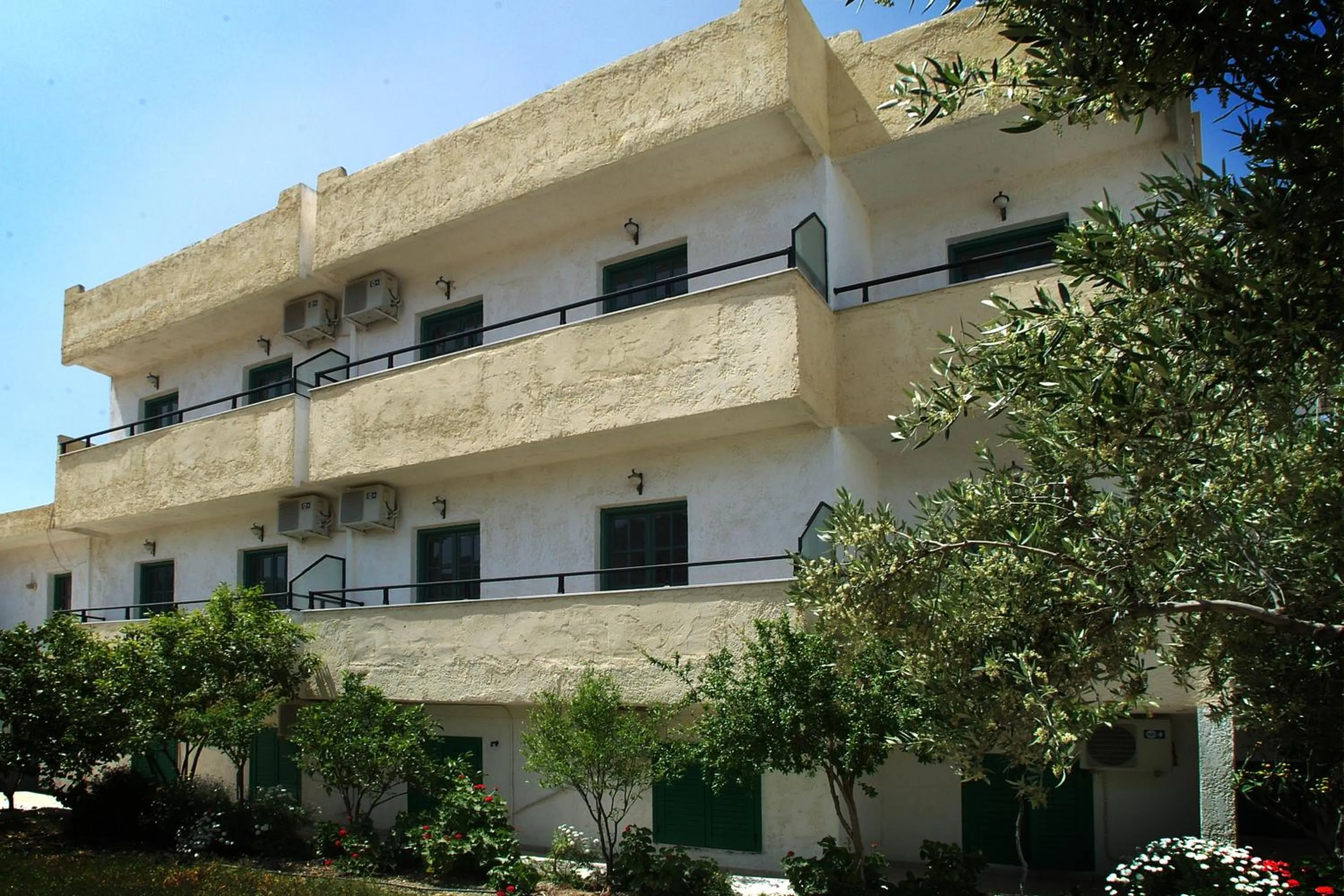 Prinos Apartments