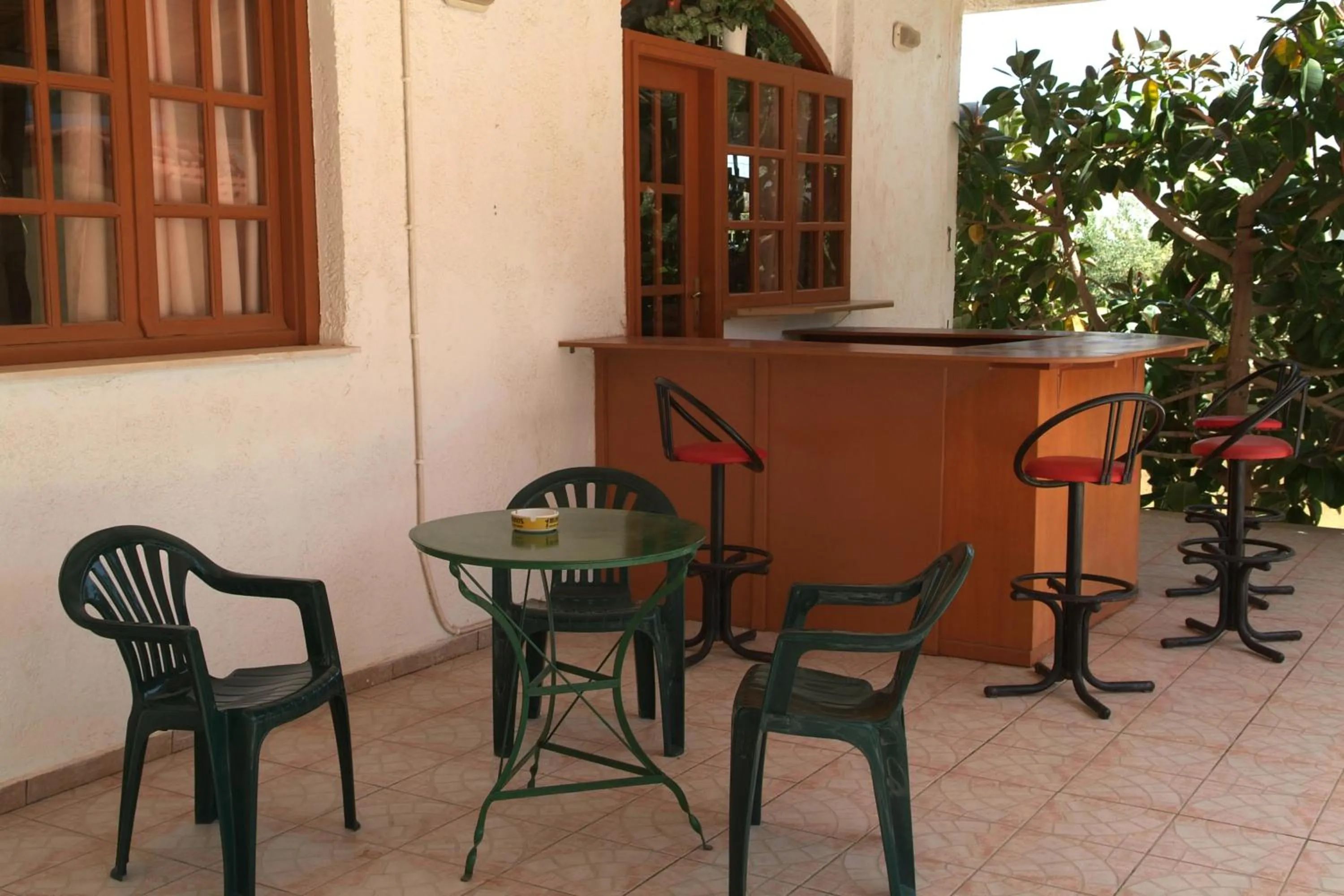 Prinos Apartments