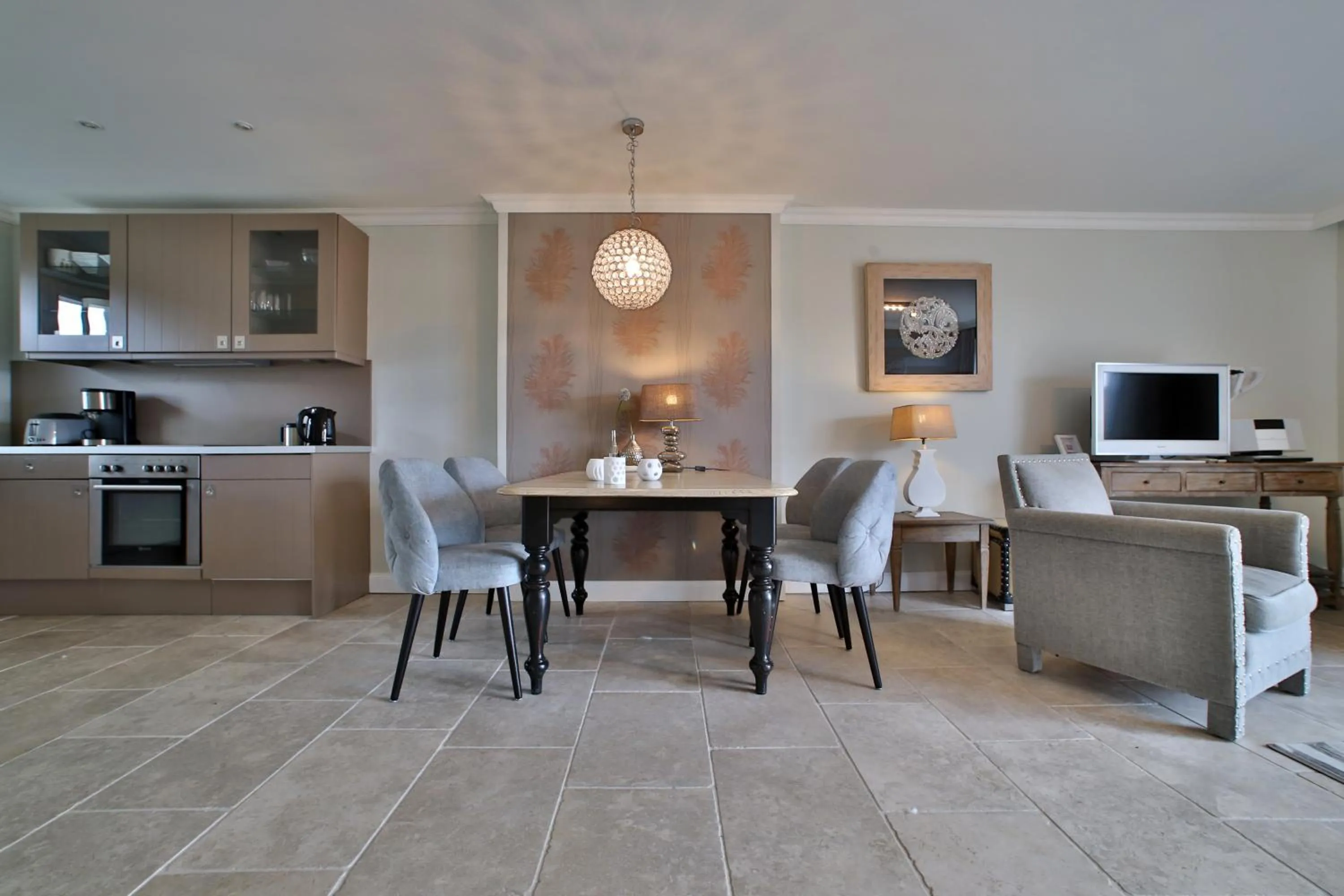 Kitchen or kitchenette in ApartHotel Seepferdchen