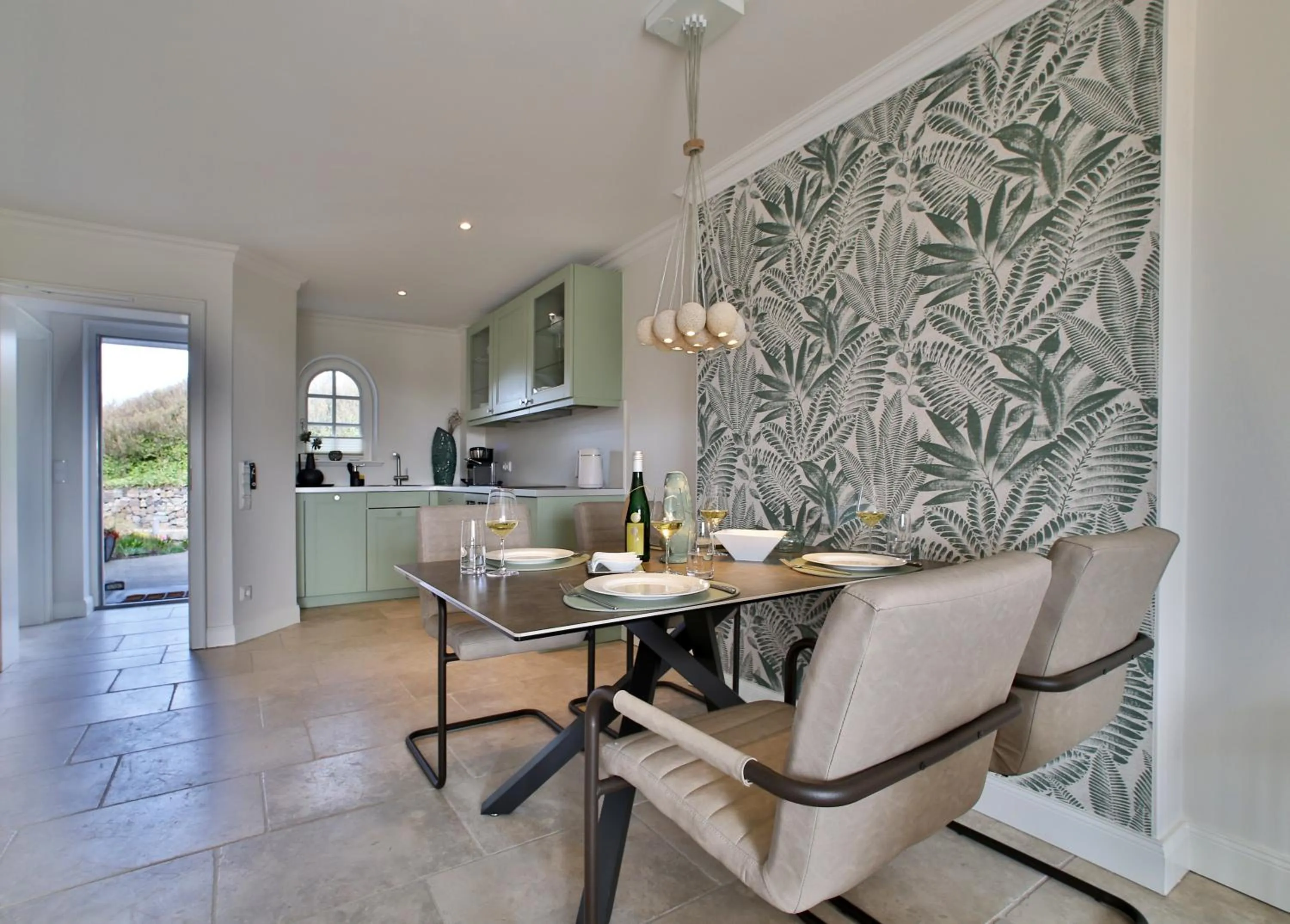 Kitchen or kitchenette in ApartHotel Seepferdchen