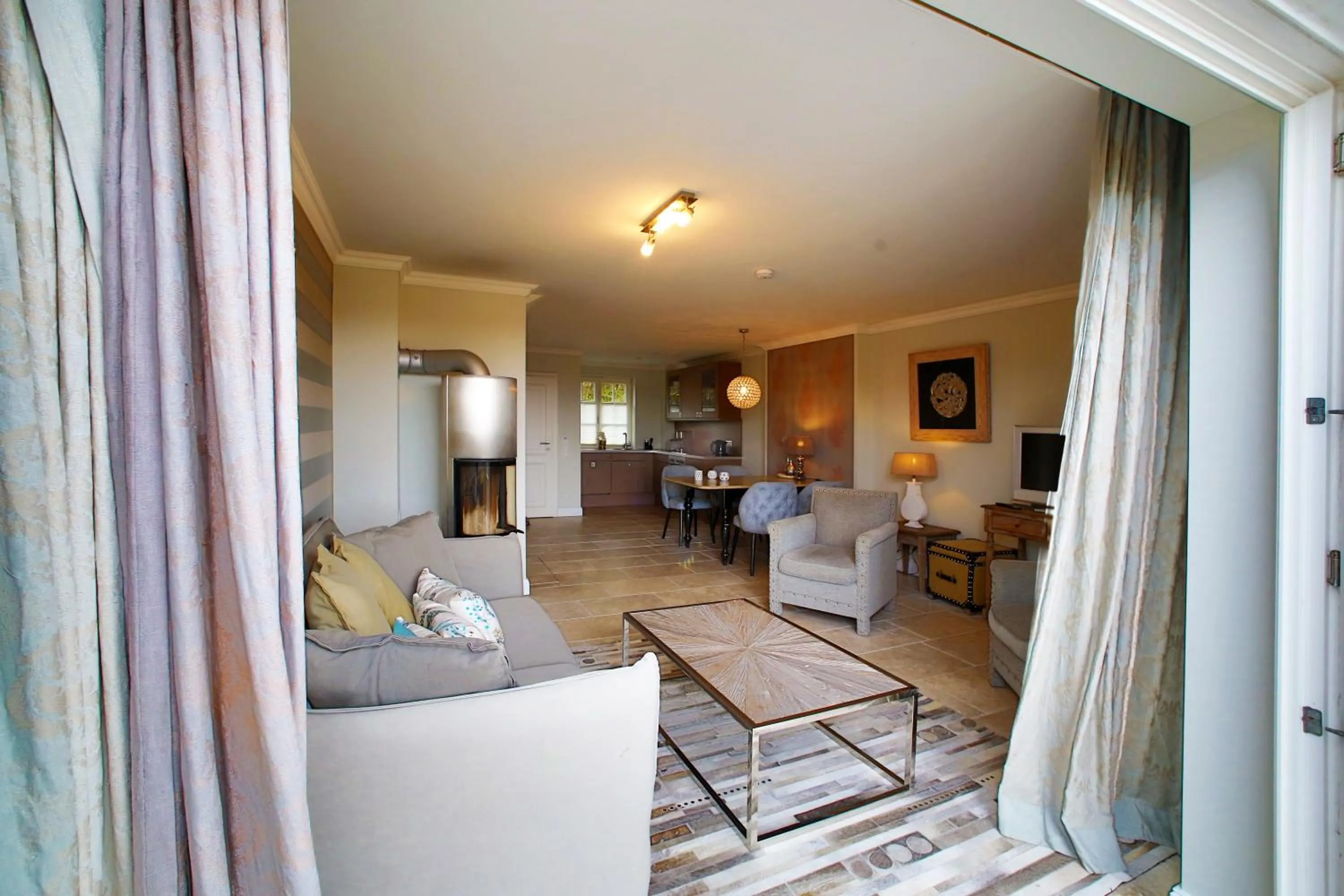 Kitchen or kitchenette in ApartHotel Seepferdchen