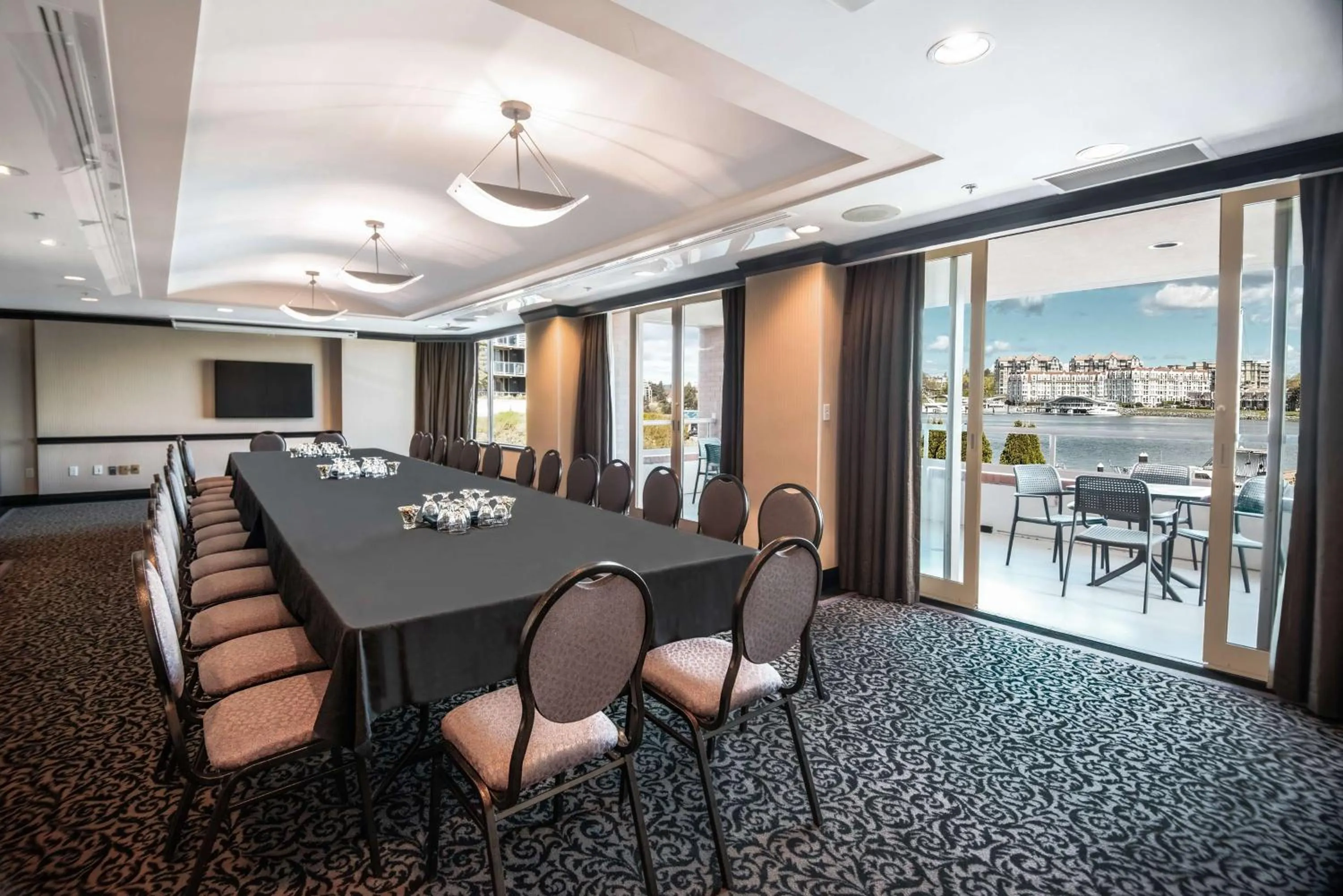 Meeting/conference room in Coast Victoria Hotel & Marina by APA
