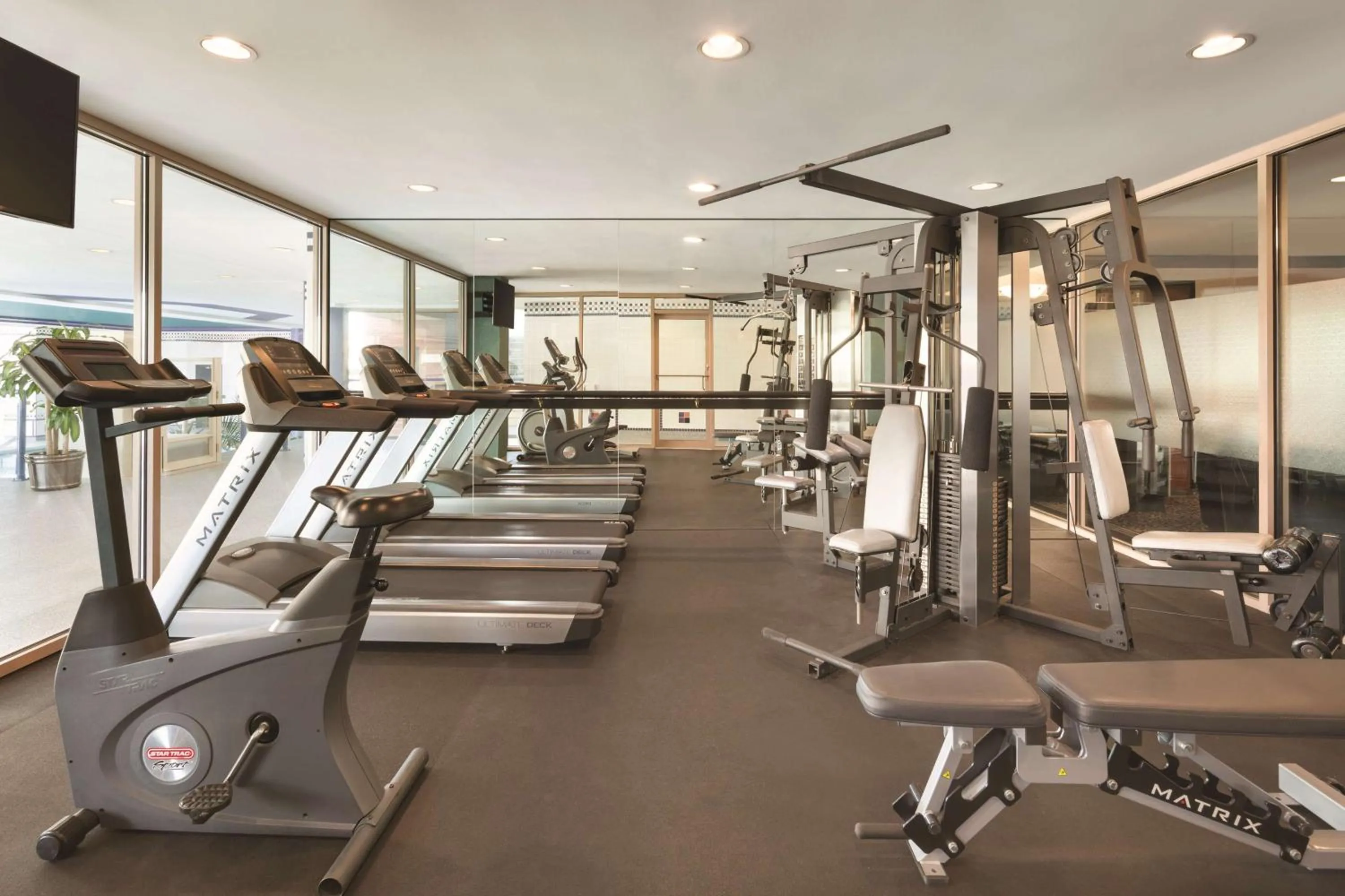 Fitness centre/facilities in Coast Victoria Hotel & Marina by APA
