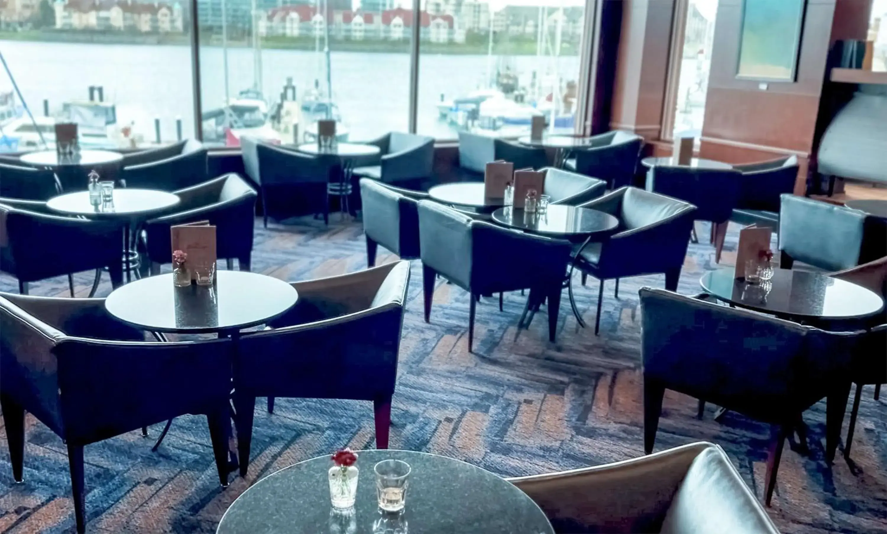 Restaurant/places to eat in Coast Victoria Hotel & Marina by APA Restaurant/places to eat in Coast Victoria Hotel & Marina by APA