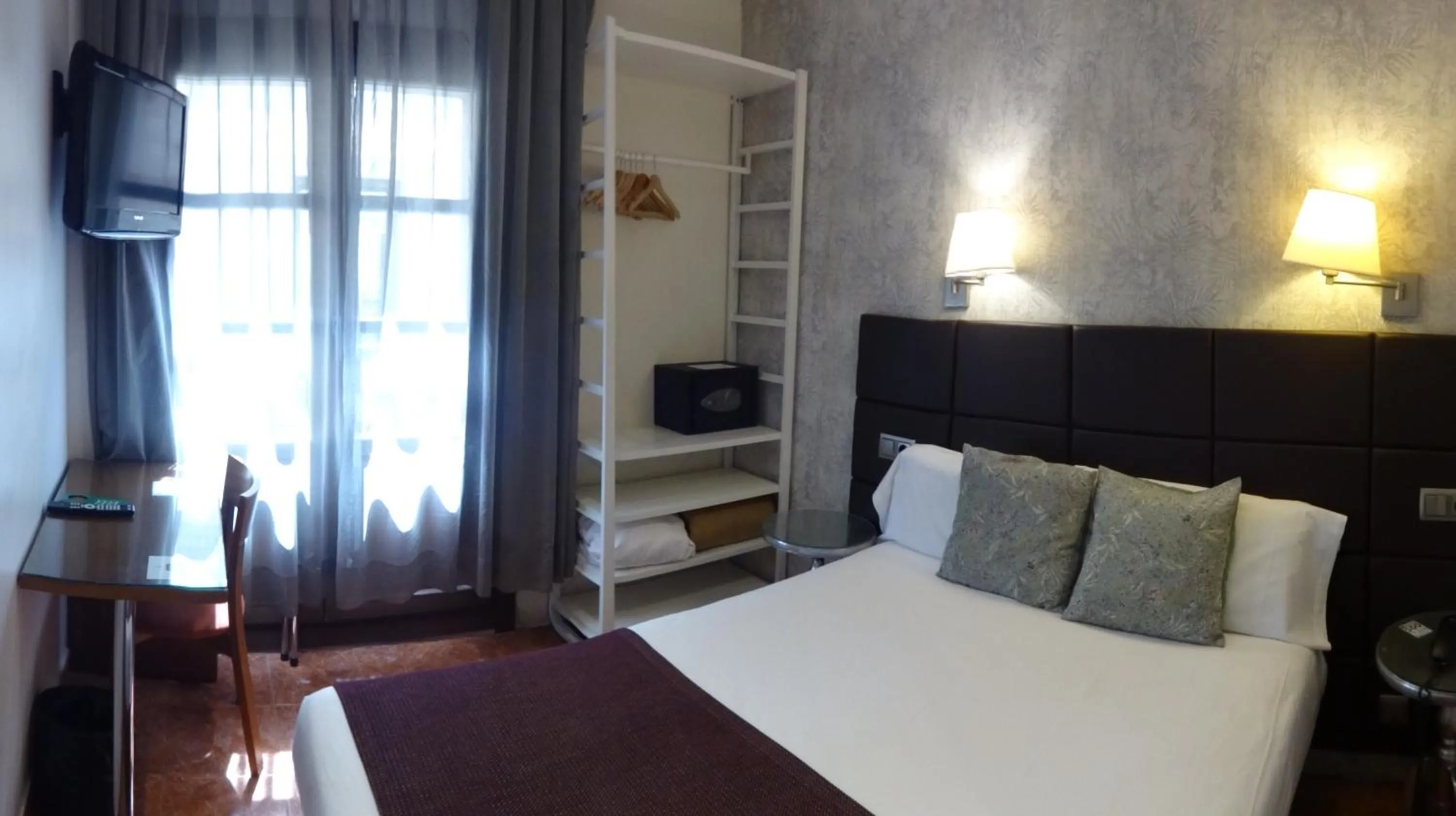Bed in Hotel Lloret Ramblas