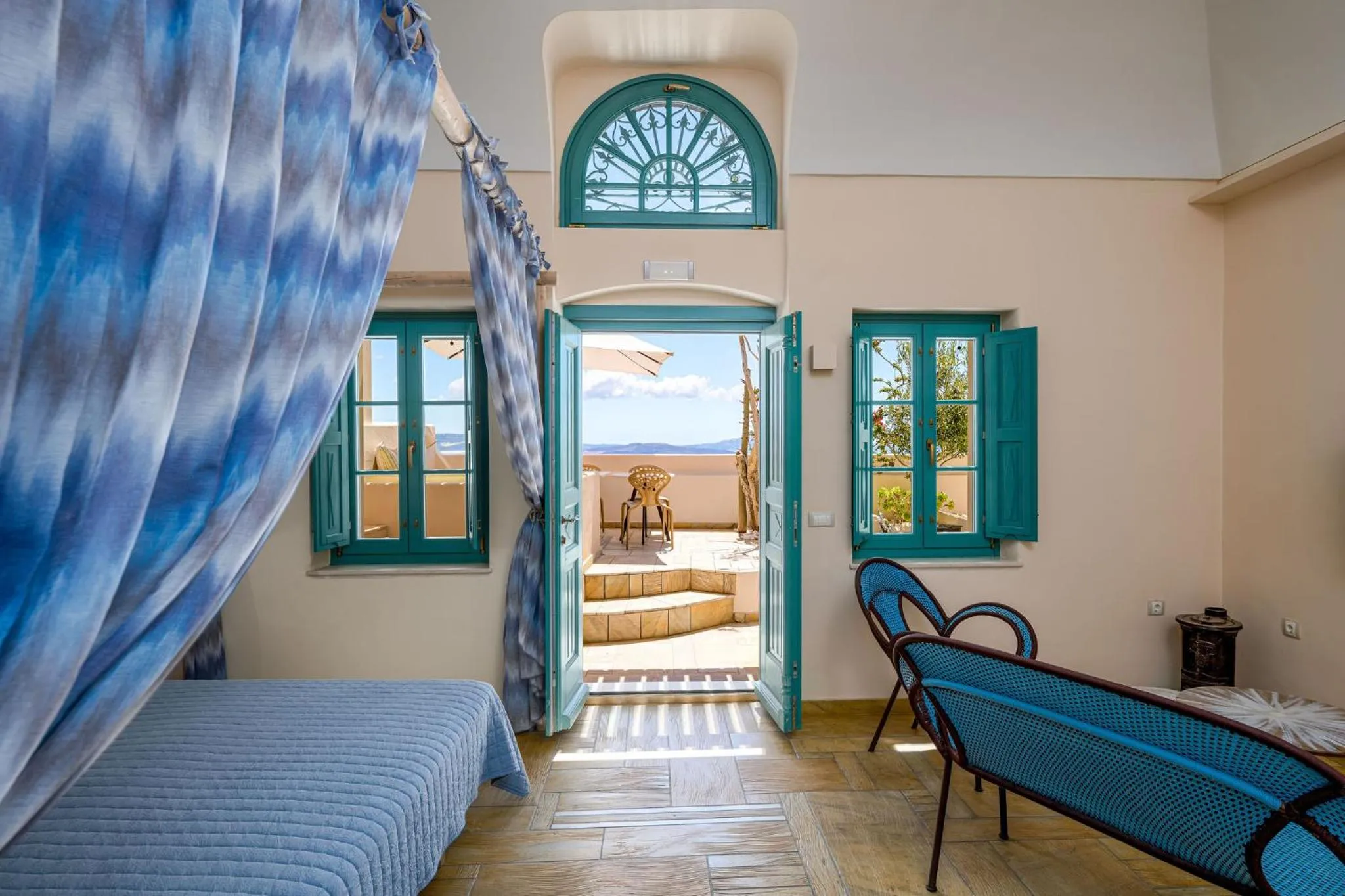 Bed in Passion Blue Villas