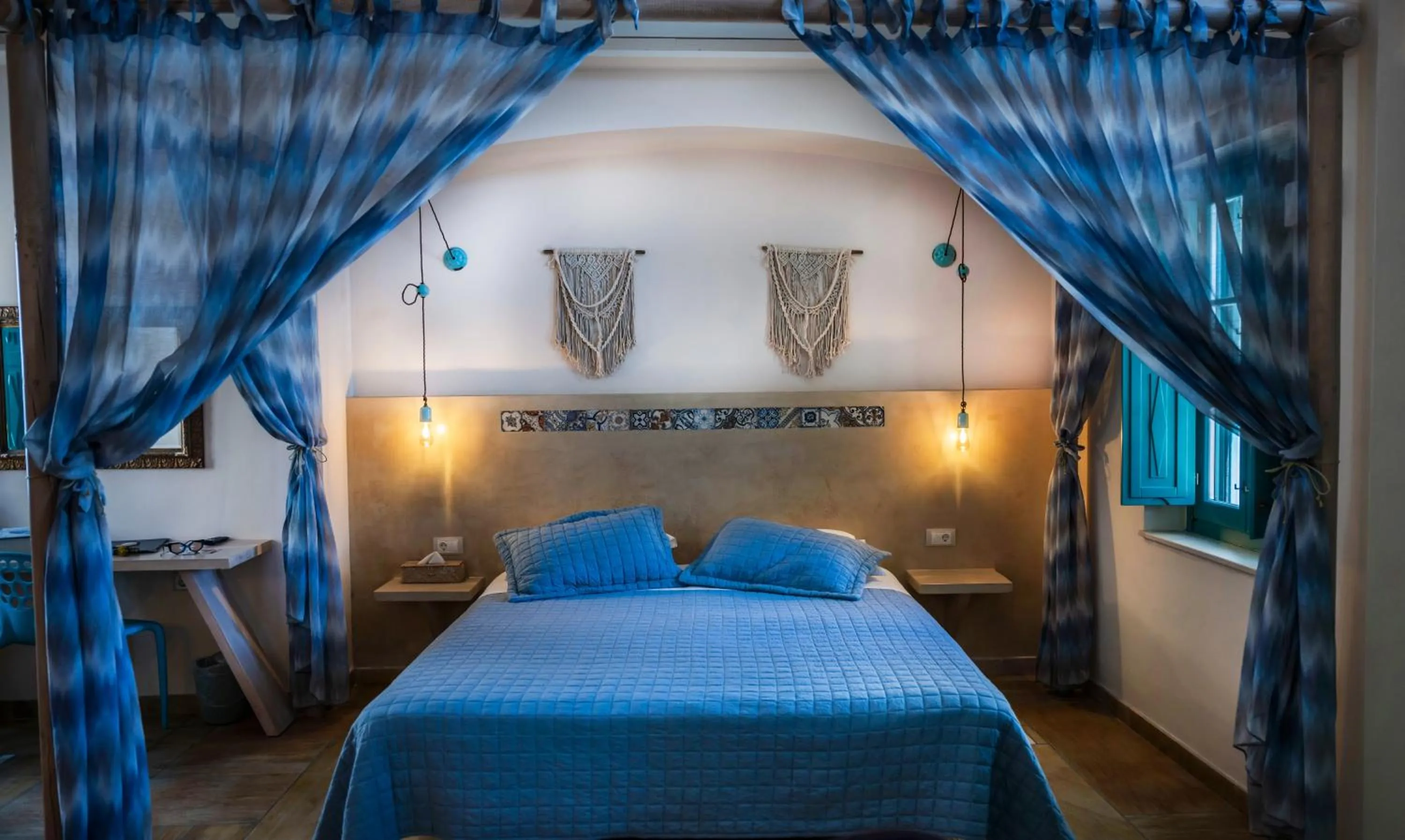Bed in Passion Blue Villas