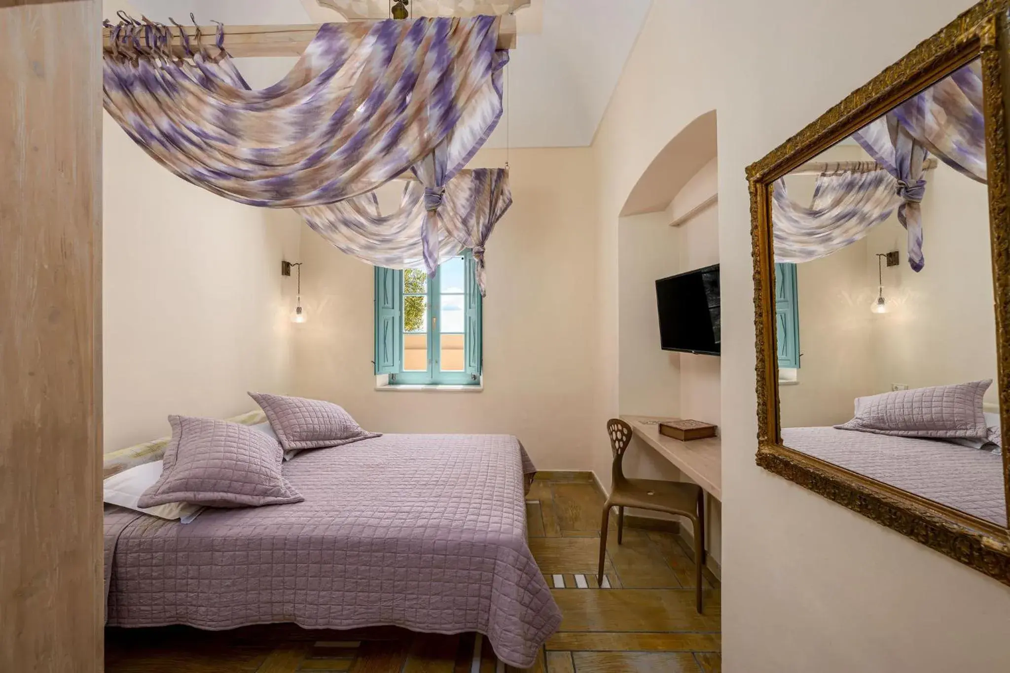 Bed in Passion Blue Villas Bed in Passion Blue Villas