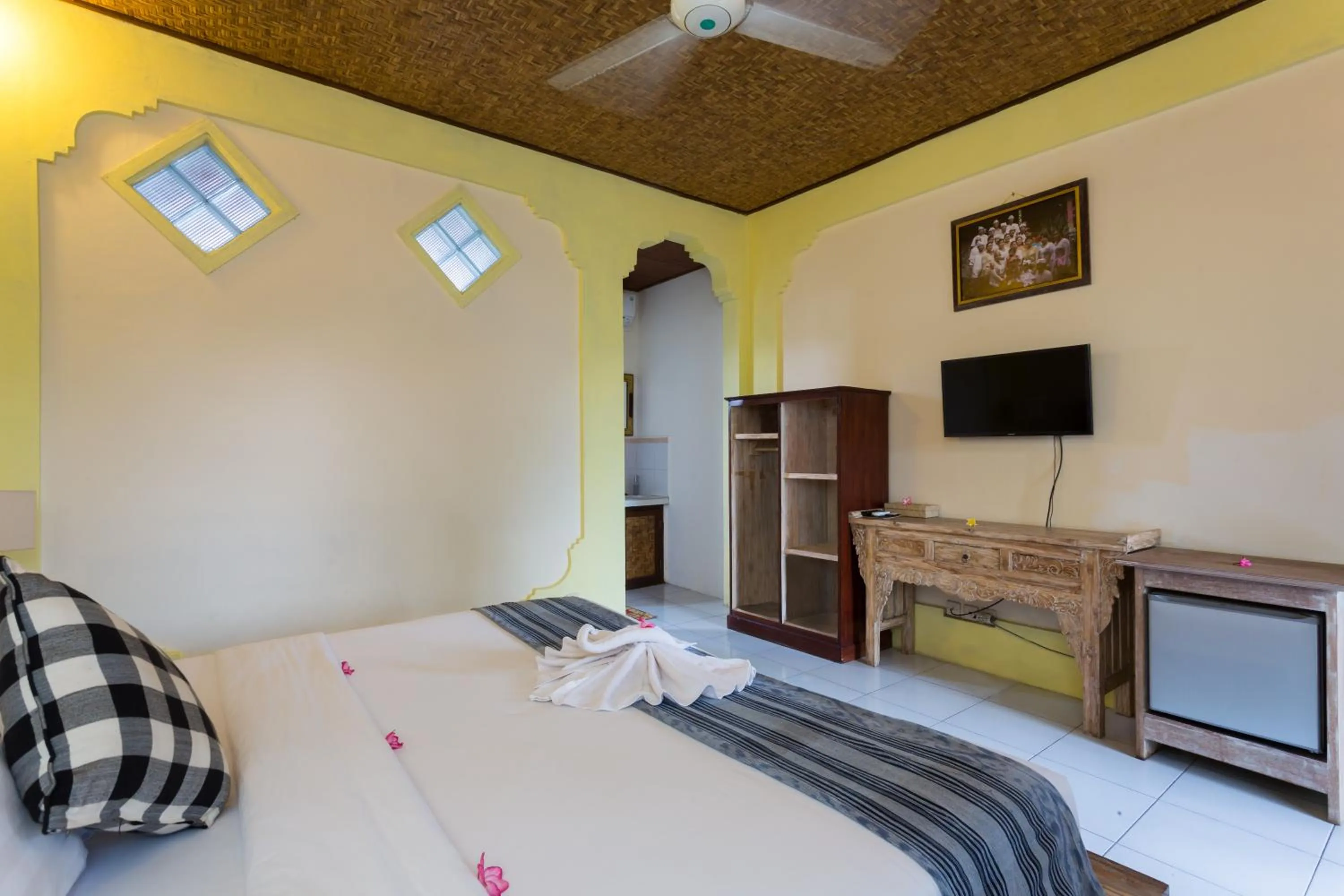 cot, Bed in Rumah Roda