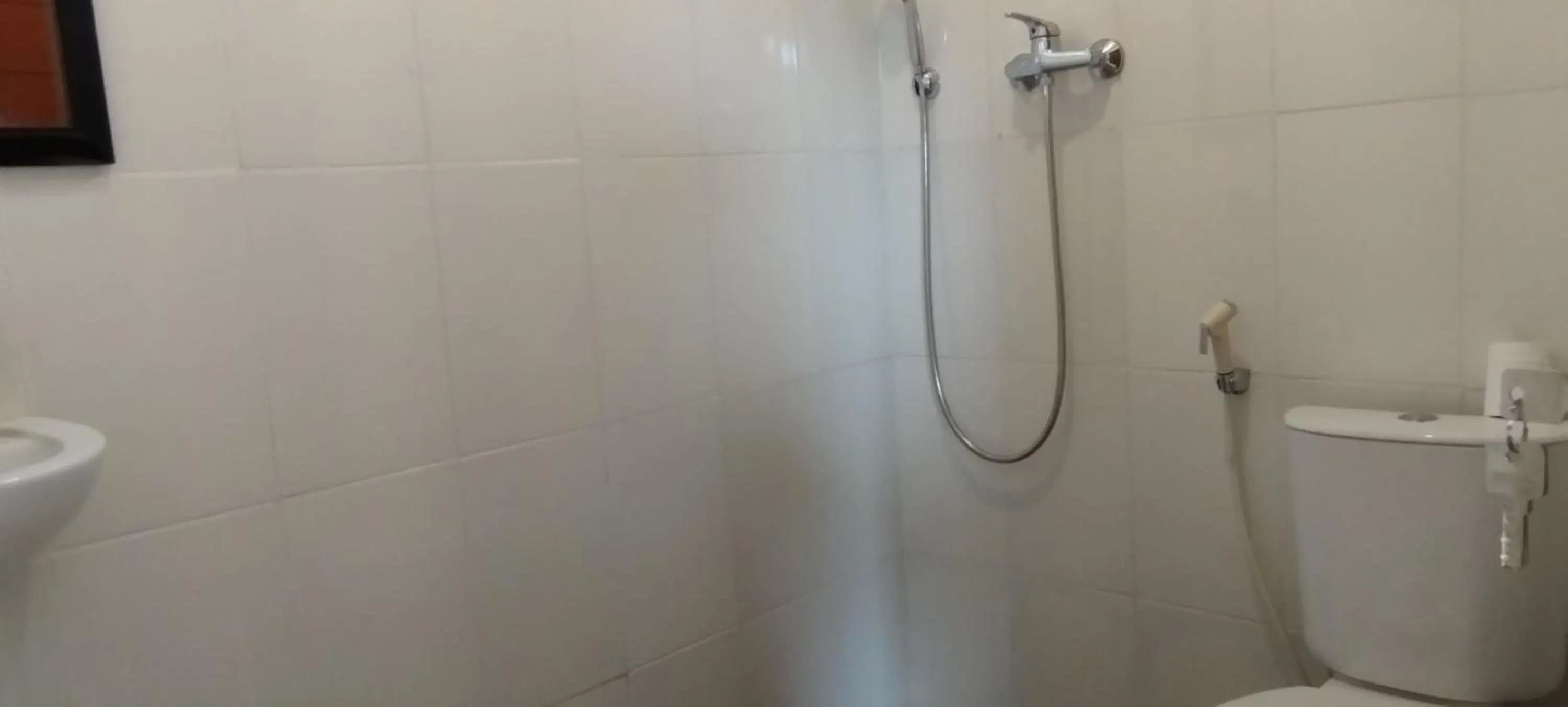 Shower in Rumah Roda