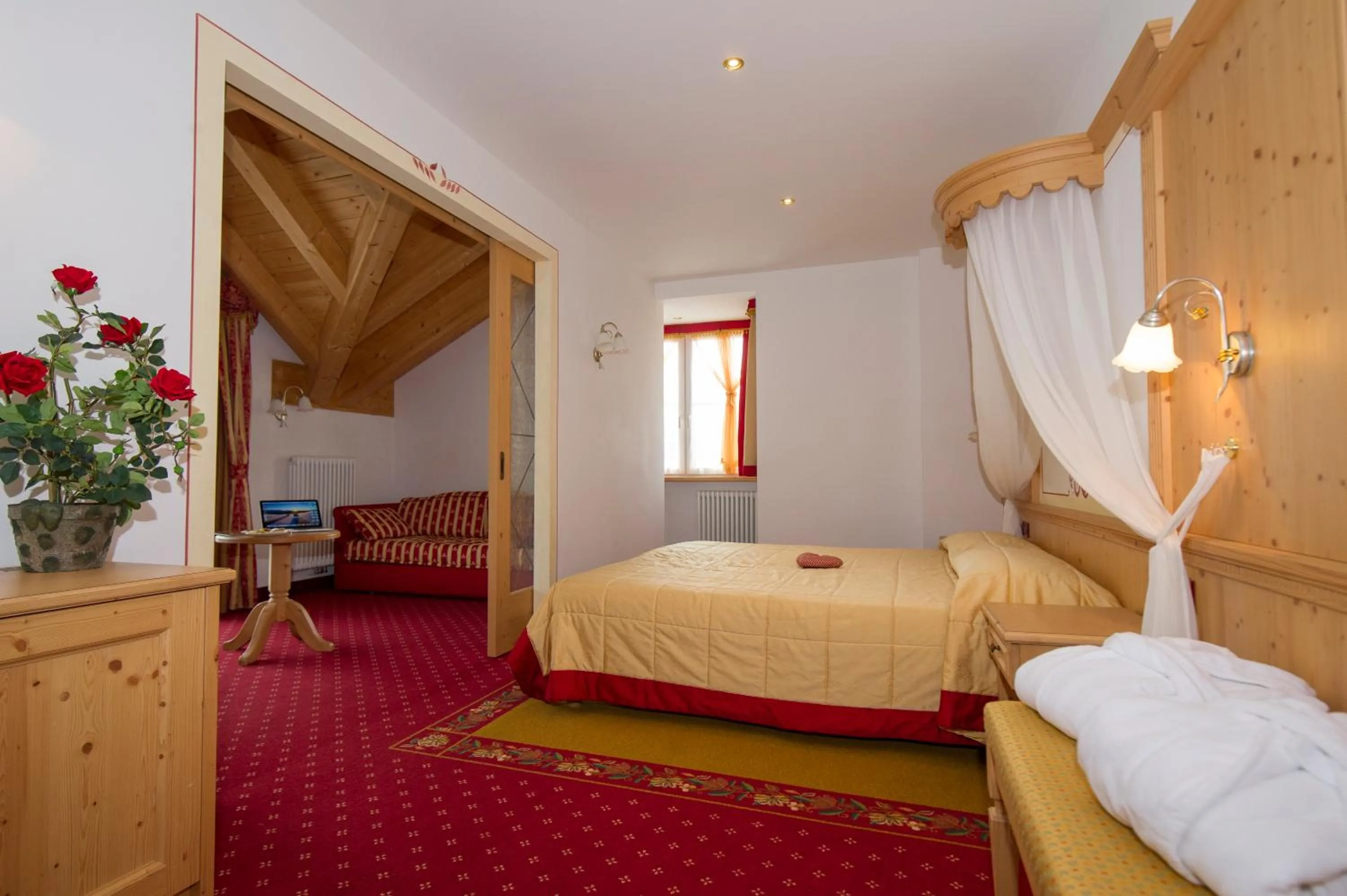 Living room, Bed in Sport Hotel Vittoria