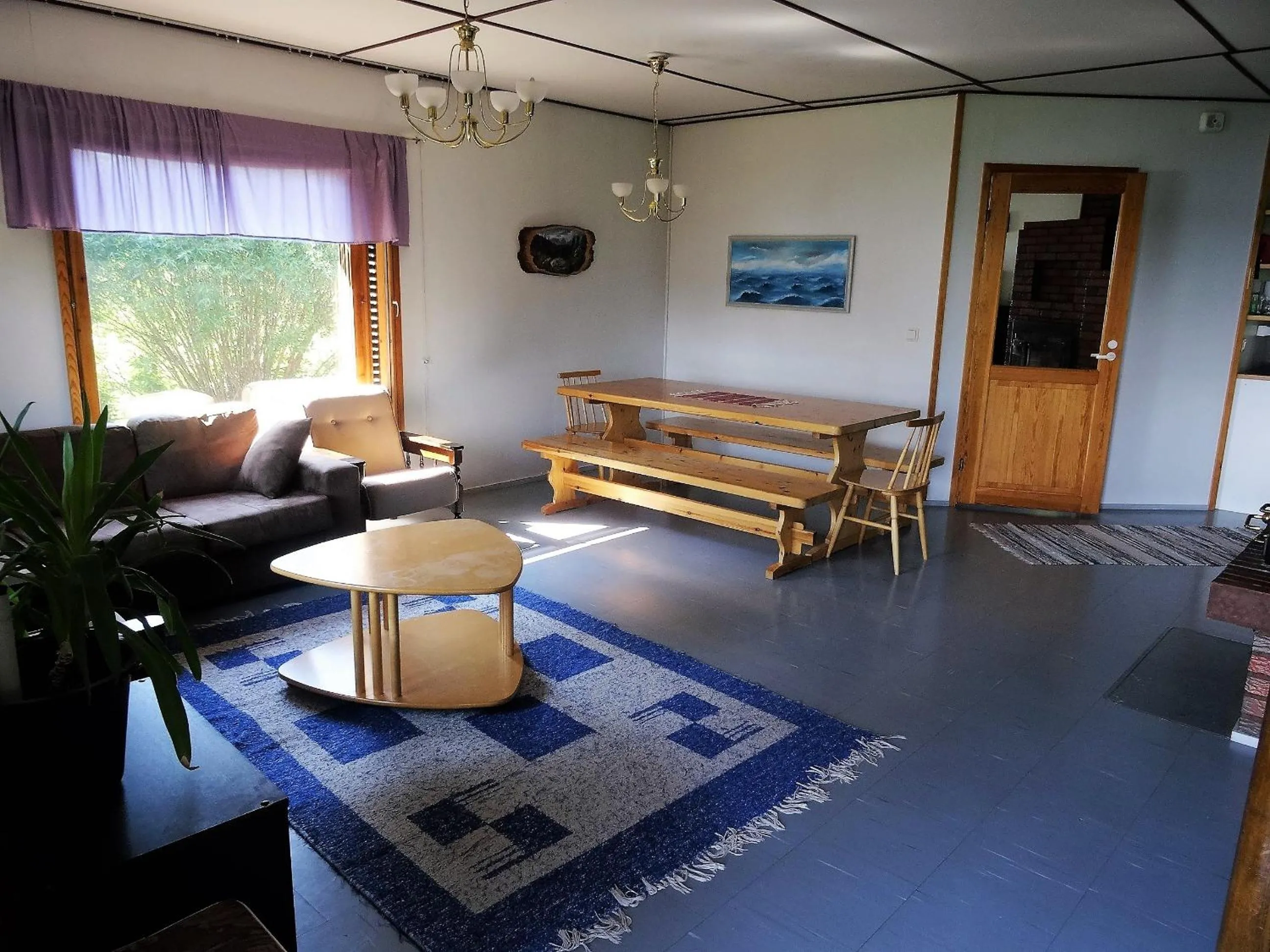 Communal lounge/ TV room in Lomakoivulehto