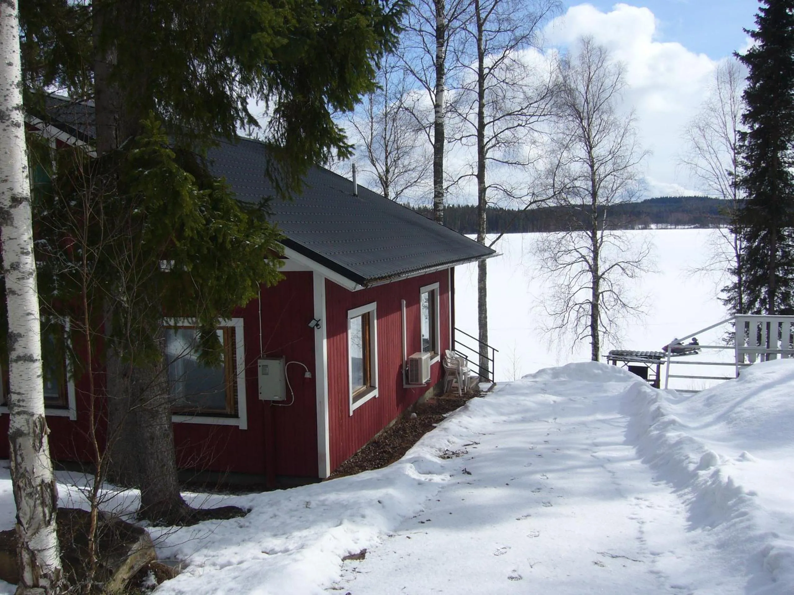 Facade/entrance in Lomakoivulehto