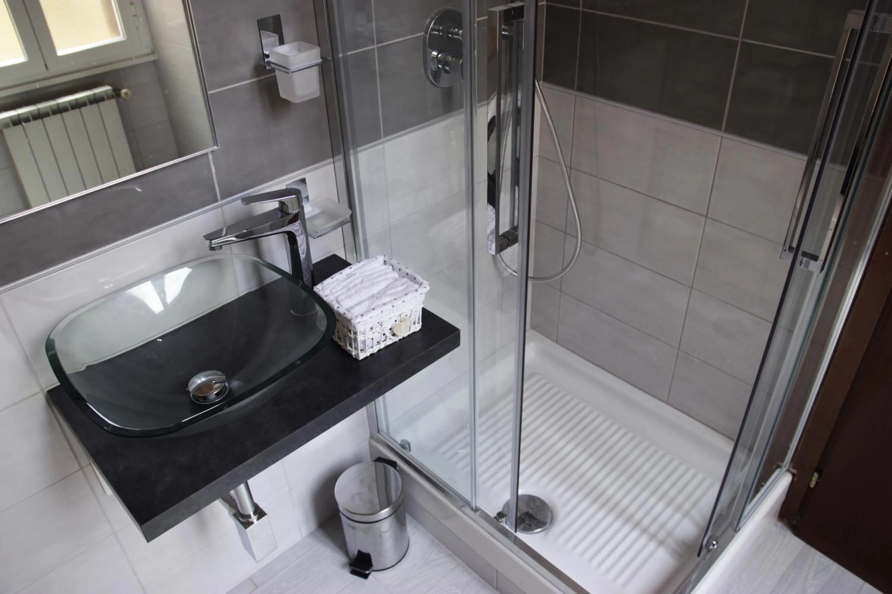 Shower in rHome Sweet Home - Trastevere