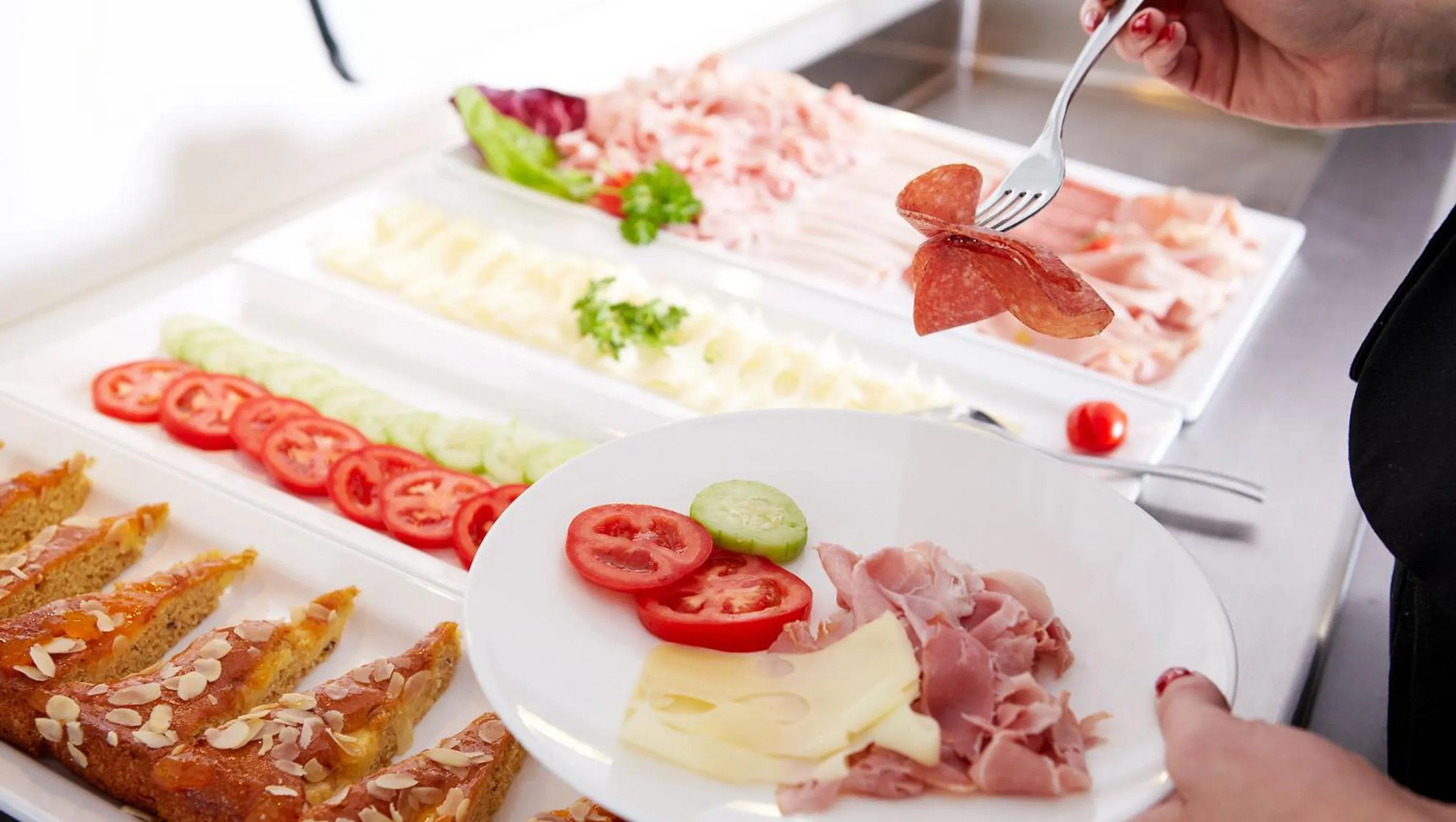 Restaurant/places to eat in Hotel Raffl