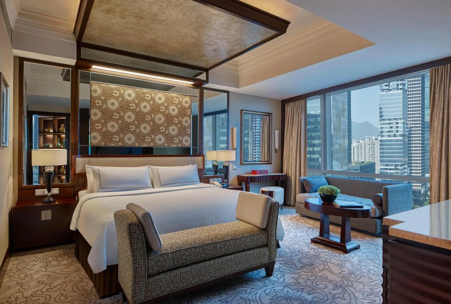 Bedroom, Bed in Futian Shangri-La, Shenzhen