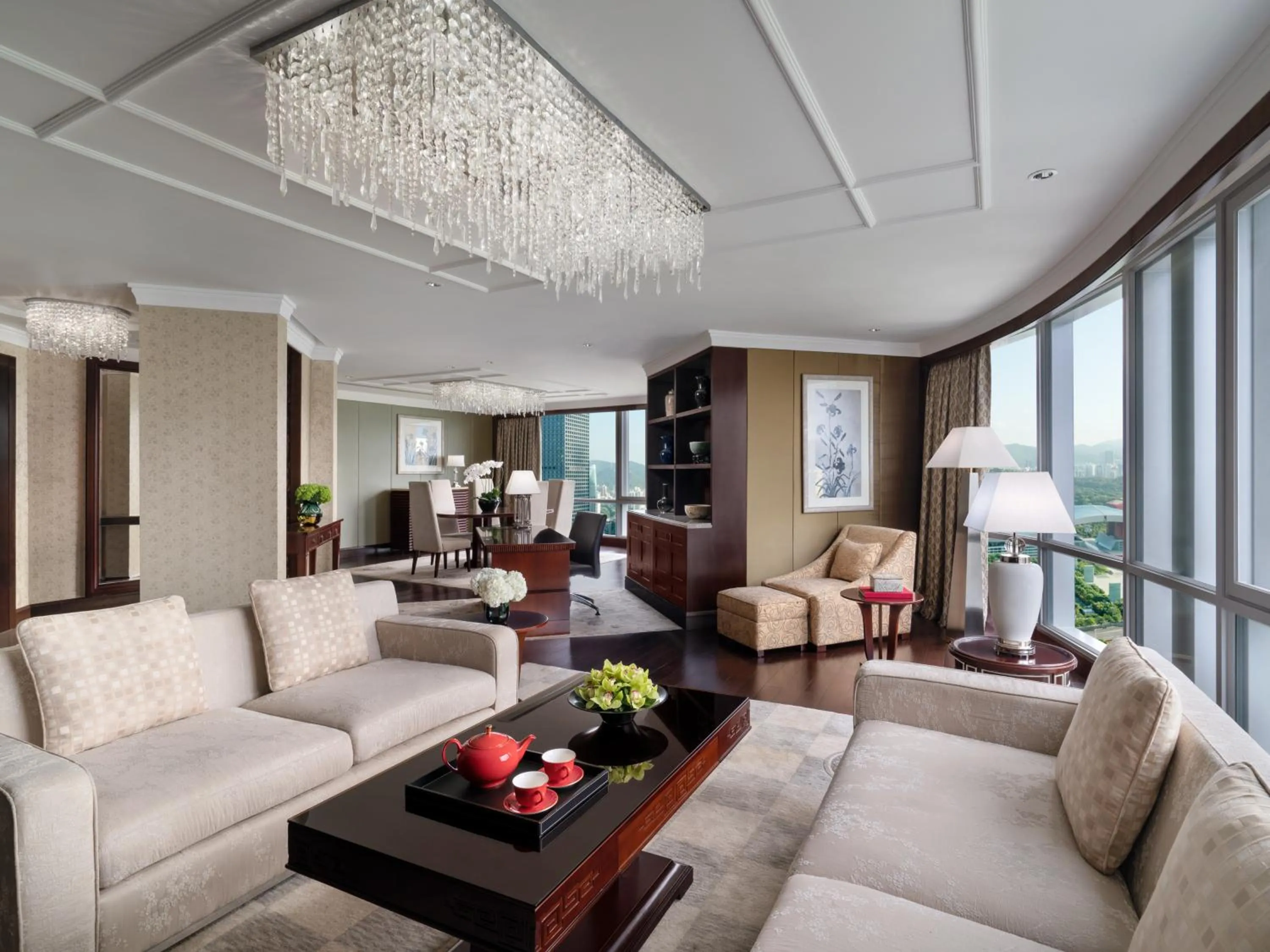 Living room in Futian Shangri-La, Shenzhen,Near to Shenzhen Convention&Exhibition Centre, Futian Railway Station