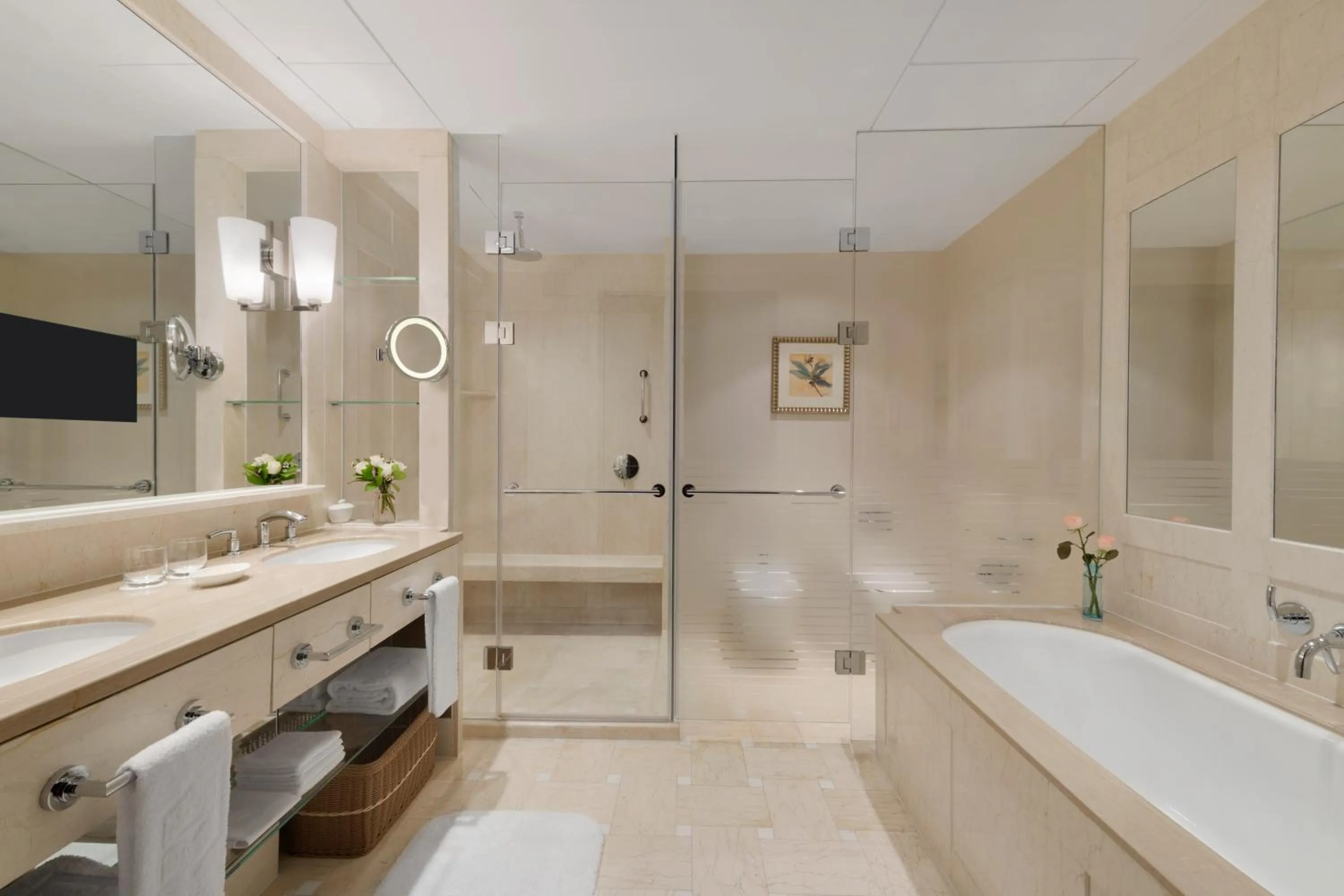 Bathroom in Futian Shangri-La, Shenzhen,Near to Shenzhen Convention&Exhibition Centre, Futian Railway Station