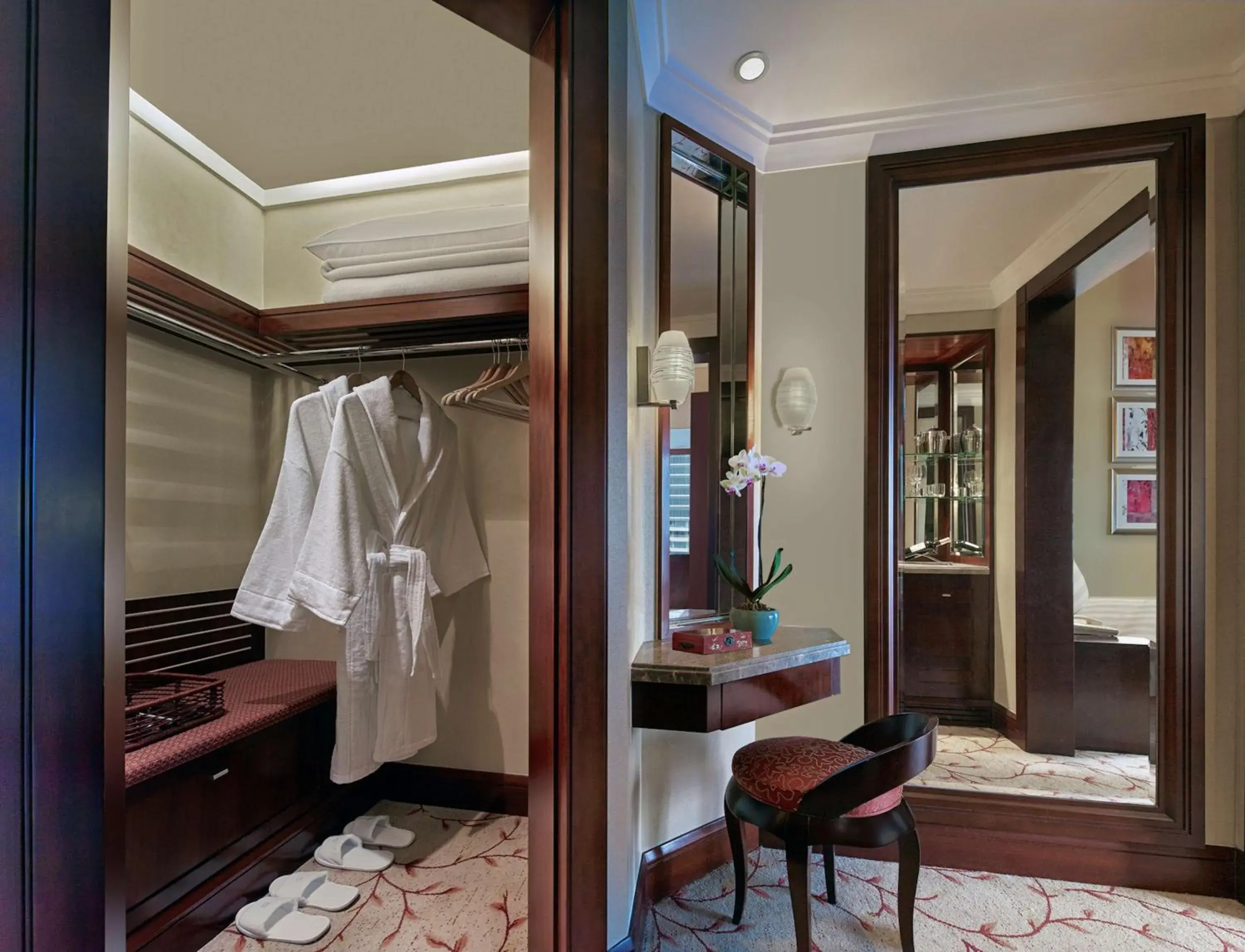 Photo of the whole room in Futian Shangri-La, Shenzhen,Near to Shenzhen Convention&Exhibition Centre, Futian Railway Station Photo of the whole room in Futian Shangri-La, Shenzhen,Near to Shenzhen Convention&Exhibition Centre, Futian Railway Station