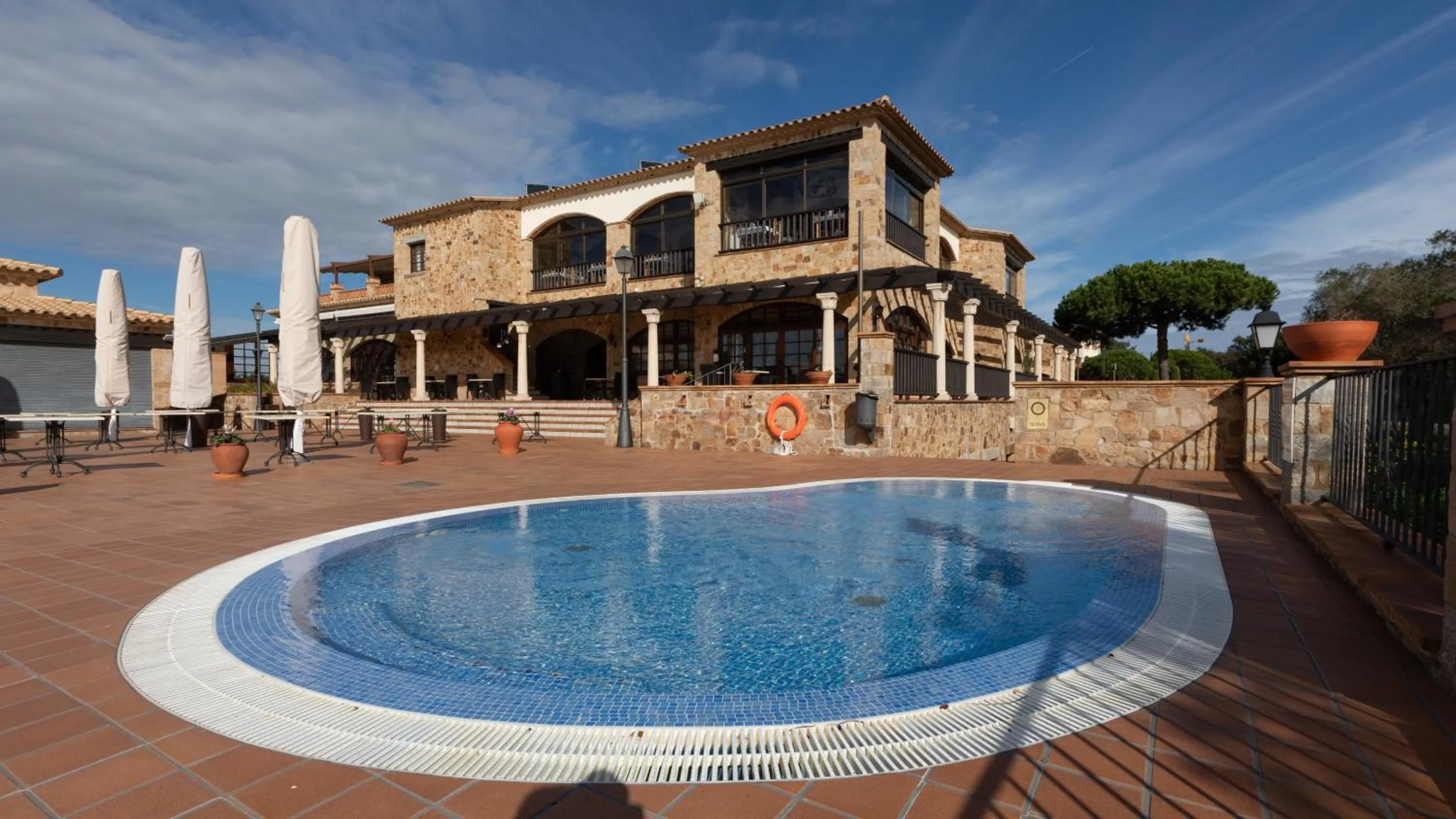 Swimming pool in Hapimag Resort Mas Nou