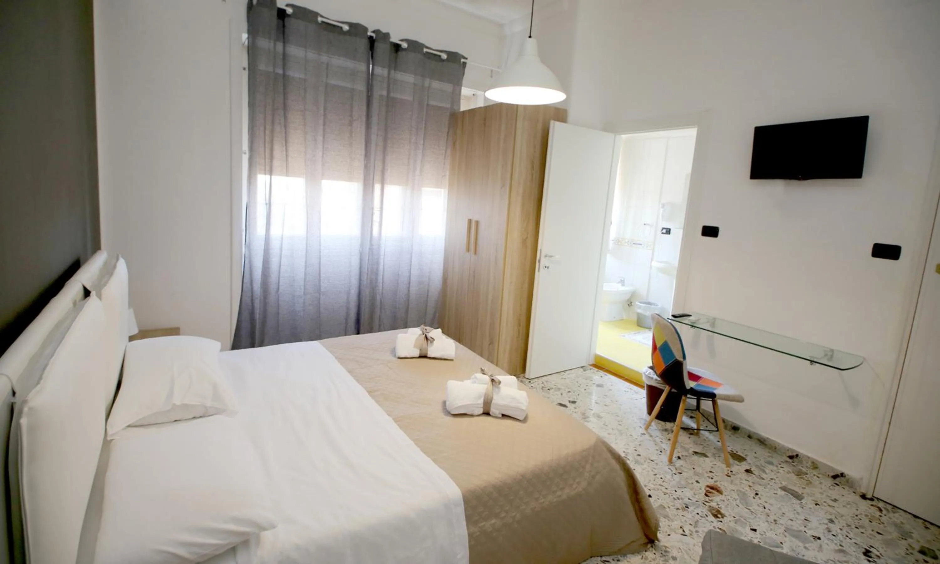 Bed in B&B Salernow2