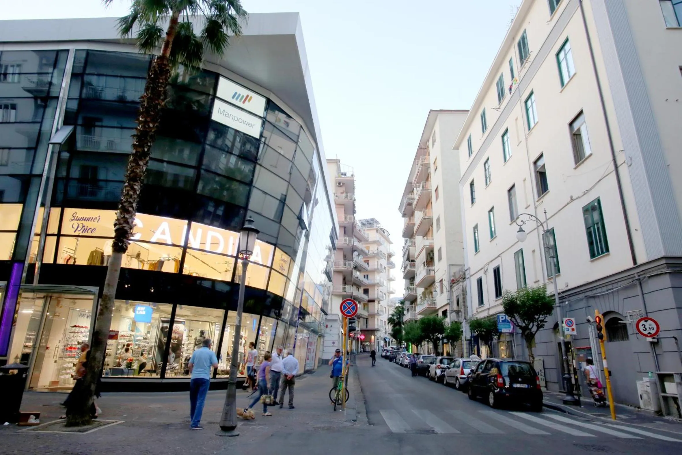 Property building in B&B Salernow2