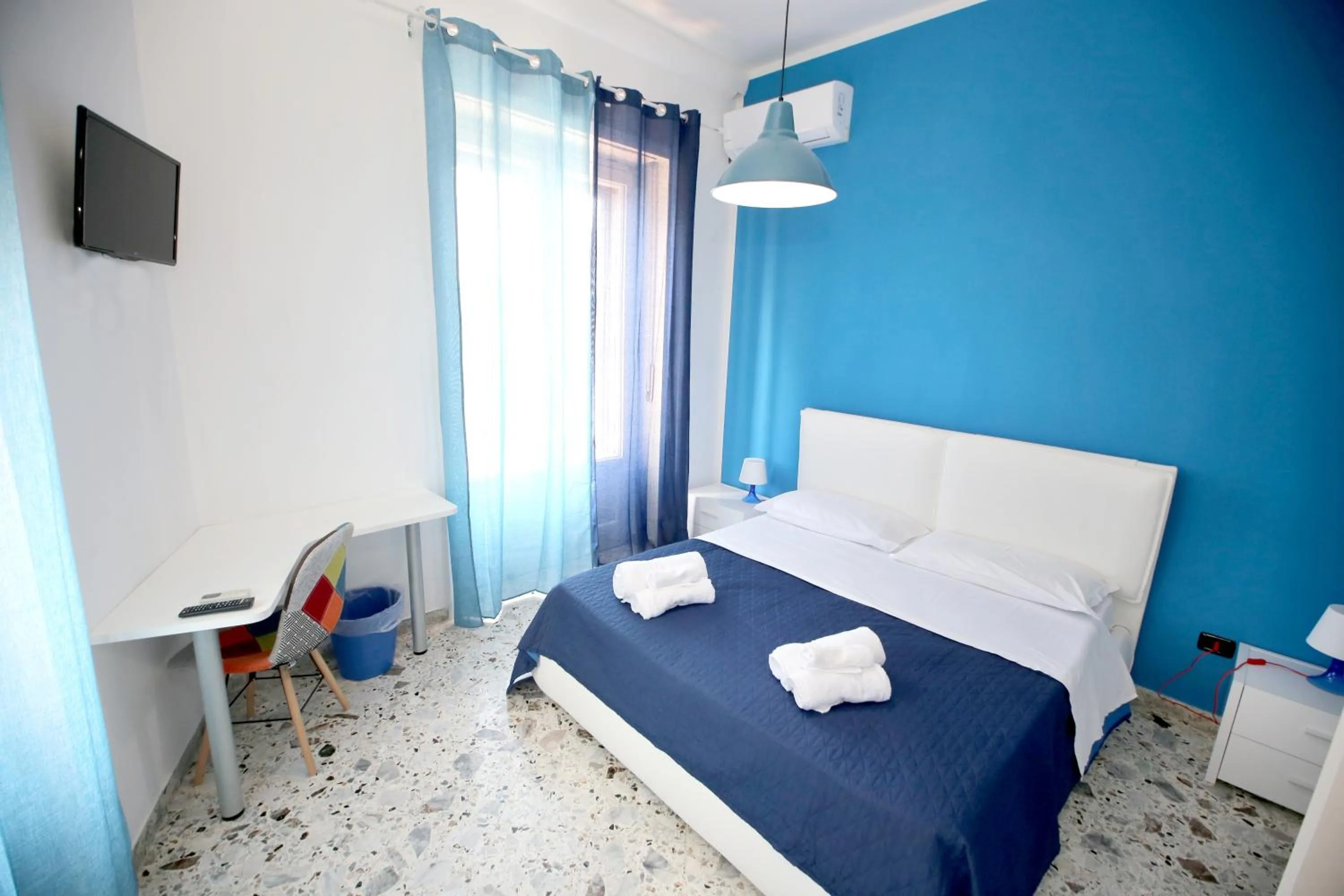 Bed in B&B Salernow2