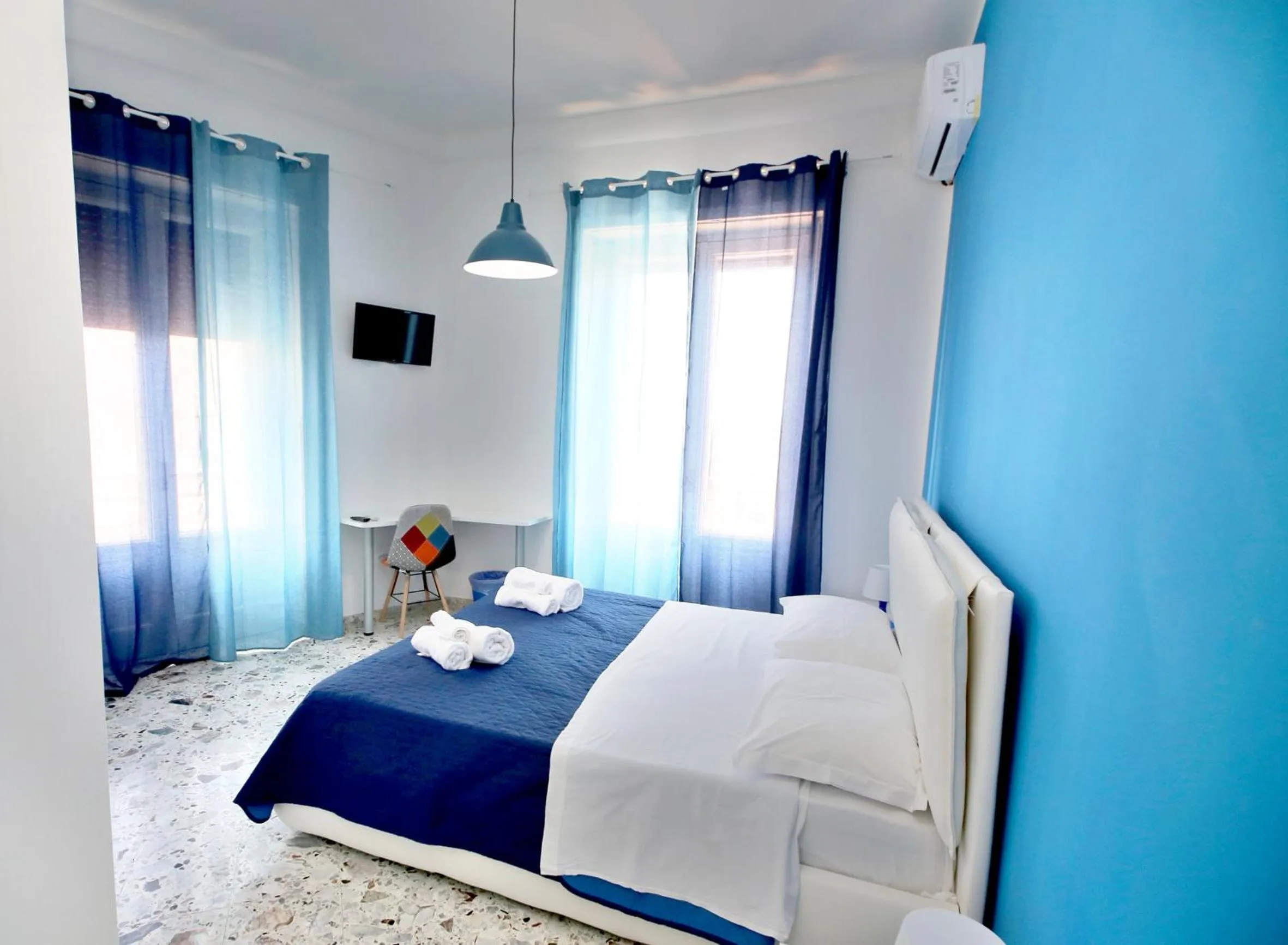 Bed in B&B Salernow2