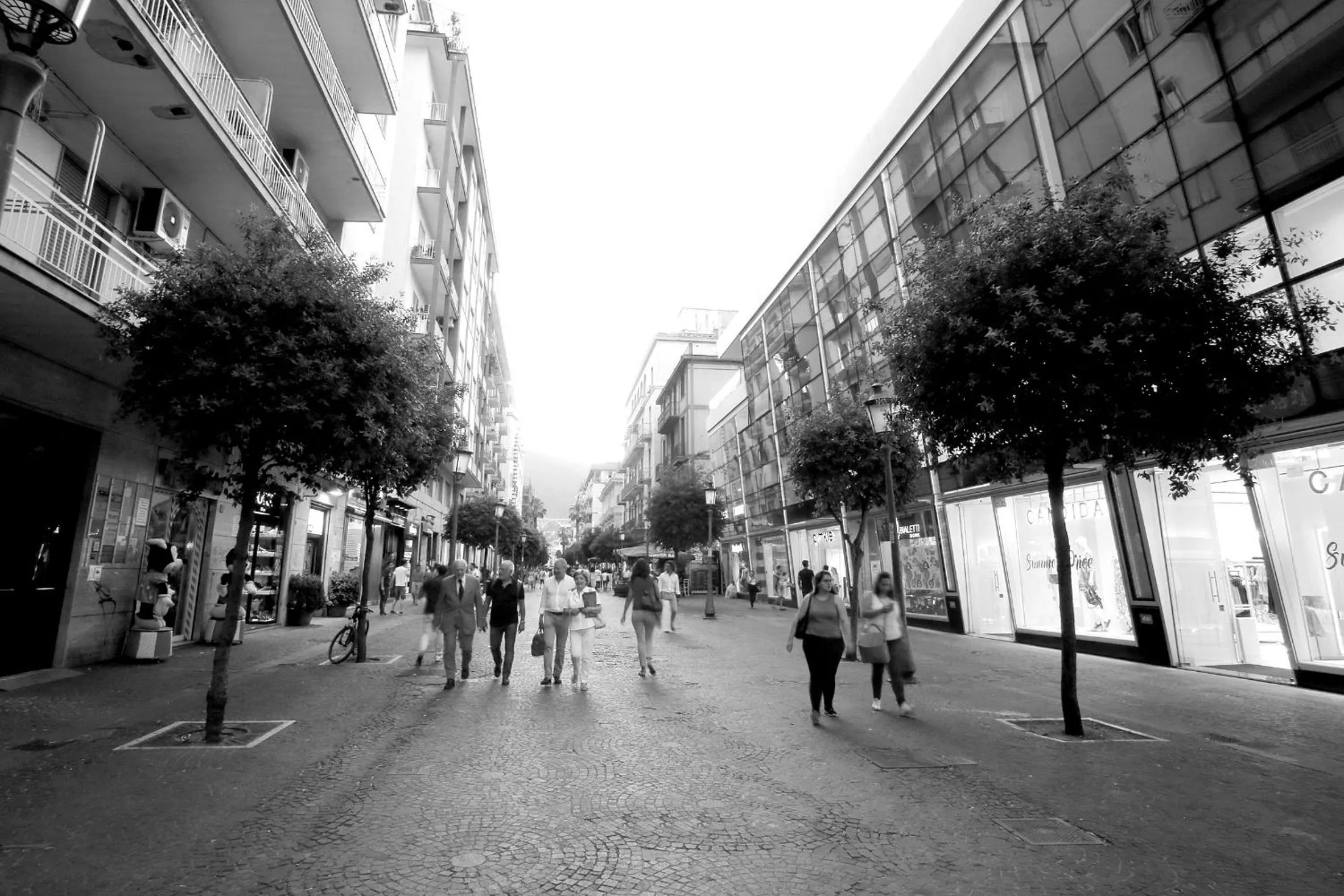 Shopping Area in B&B Salernow2