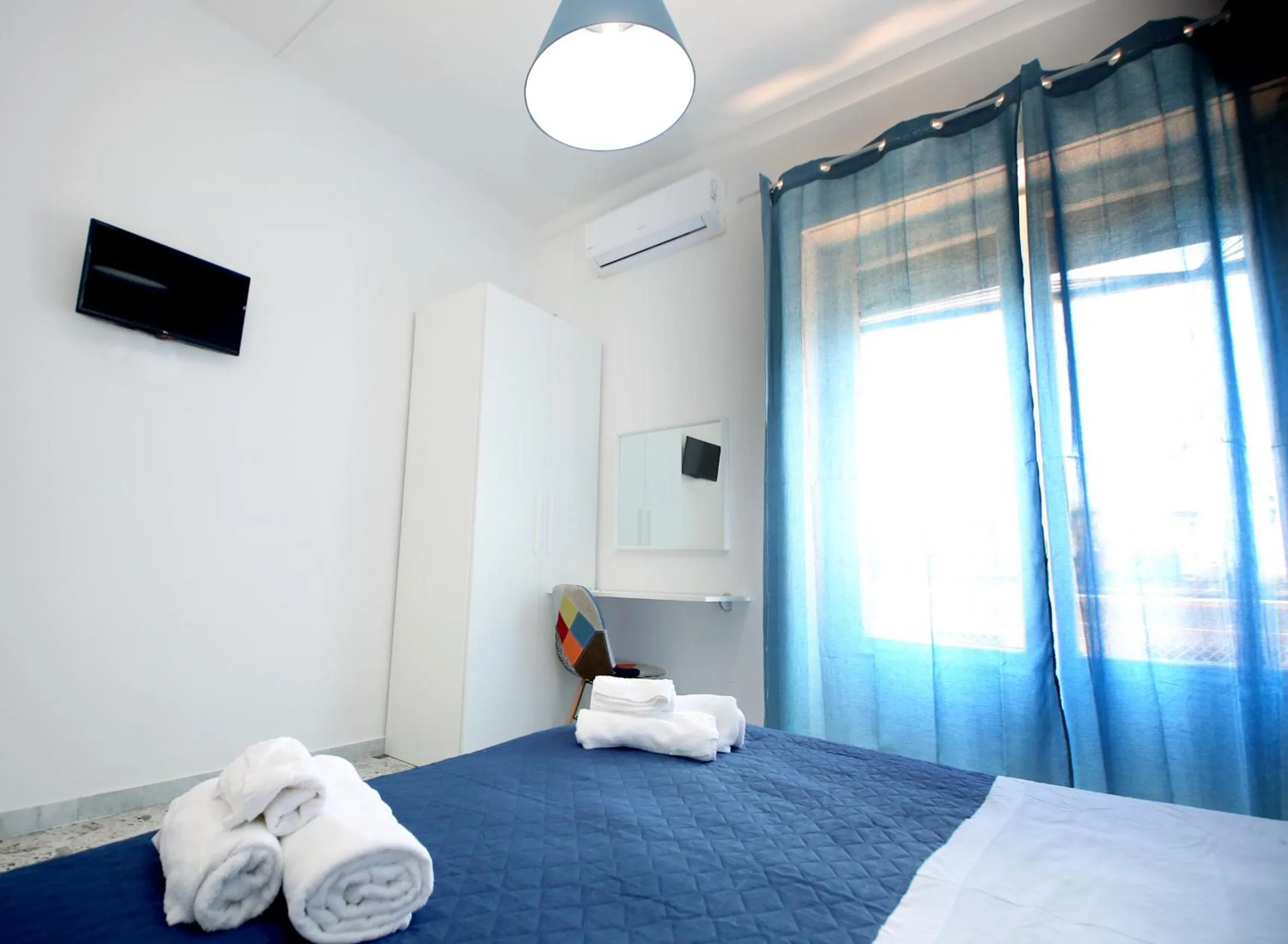 Bed in B&B Salernow2