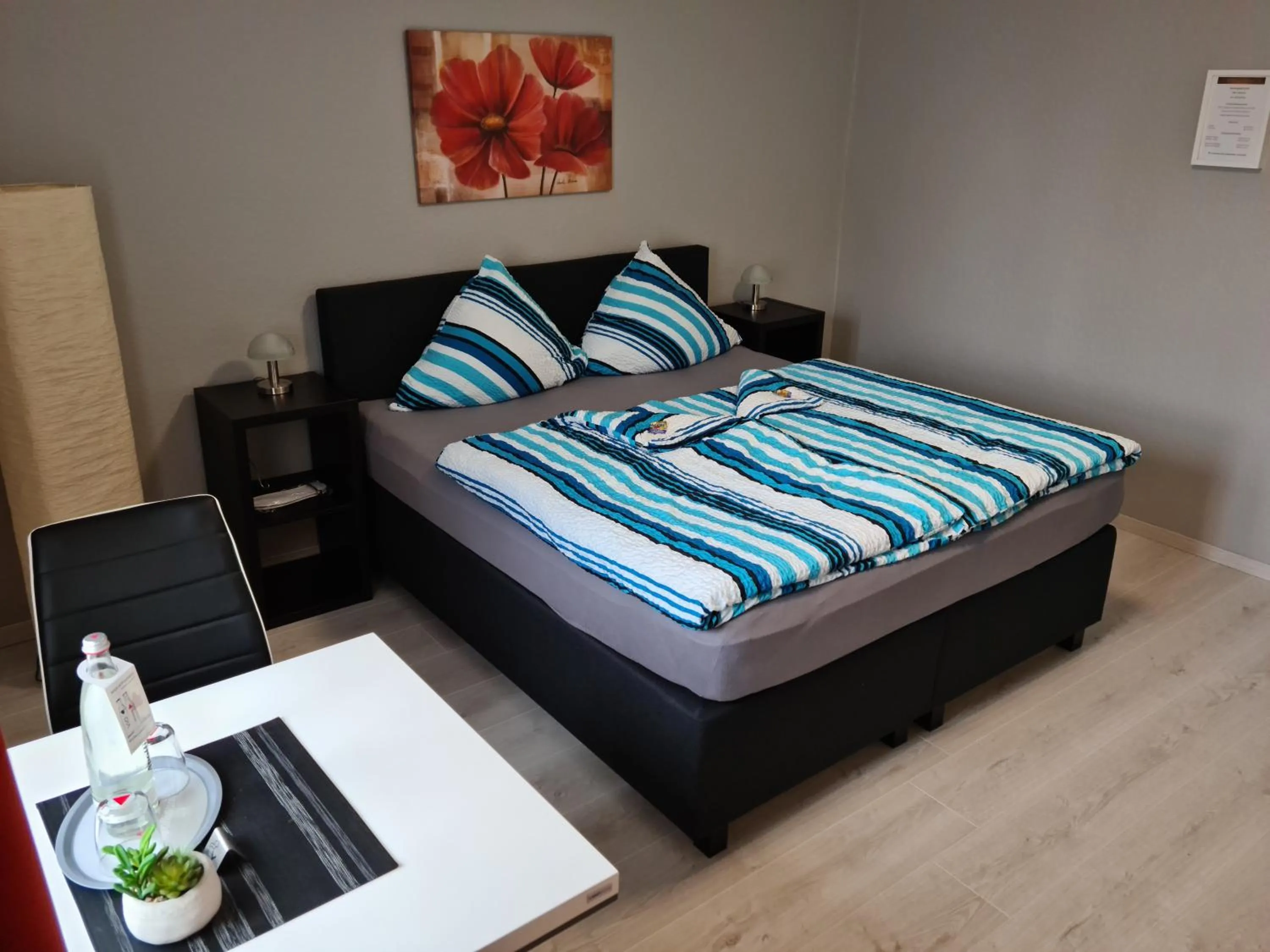 Photo of the whole room, Bed in Gasthof Schillereck