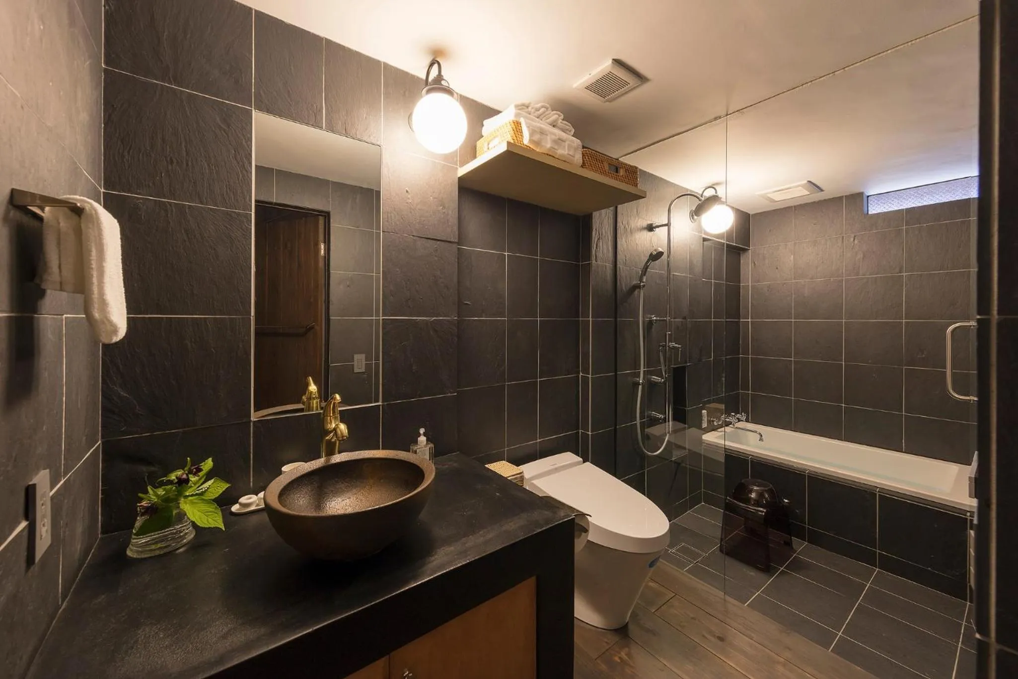 Bathroom in Akebono an Machiya House