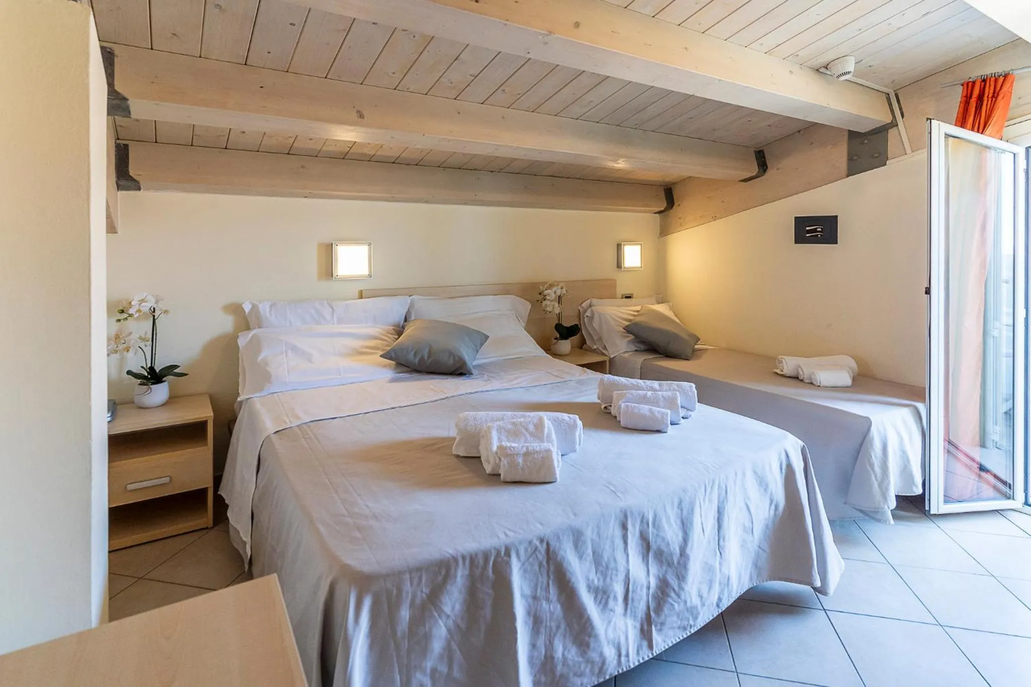 Bedroom, Bed in Melody Hotel