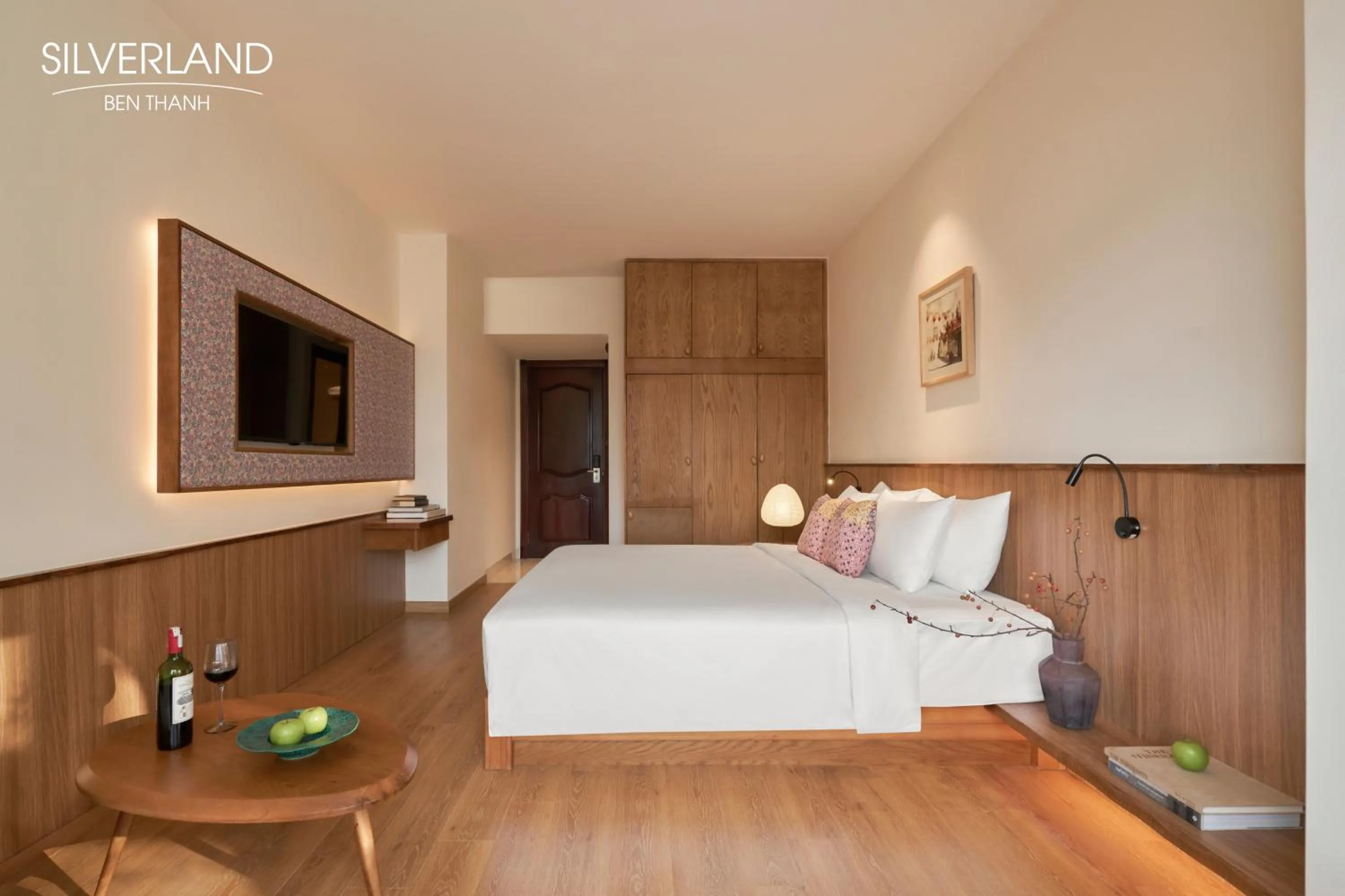 Bedroom, Bed in Silverland Bến Thành