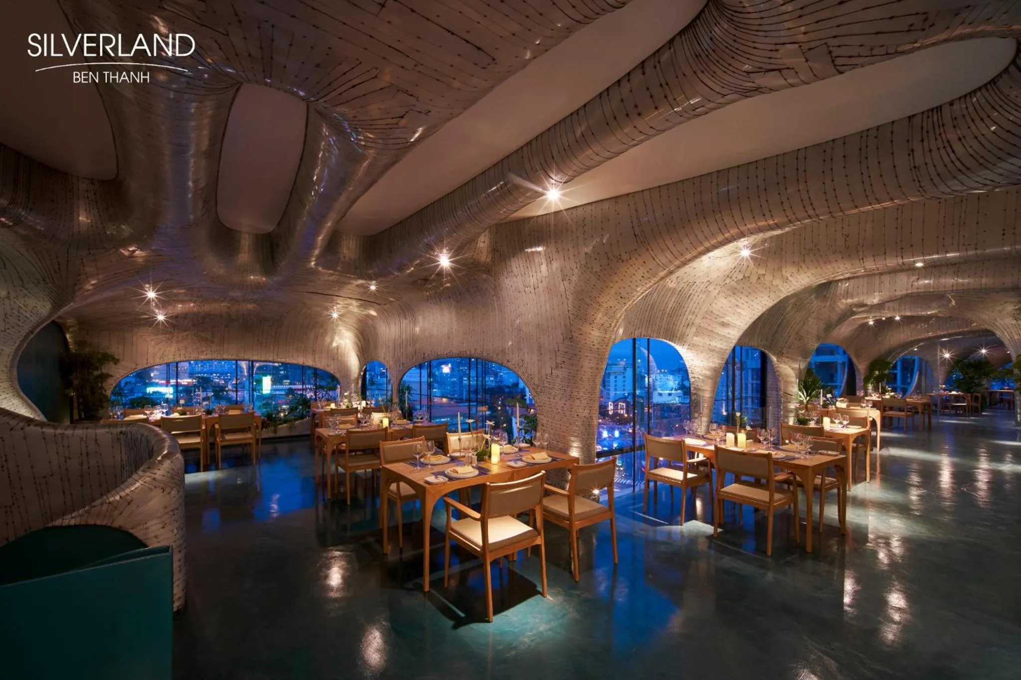 Restaurant/places to eat in Silverland Bến Thành