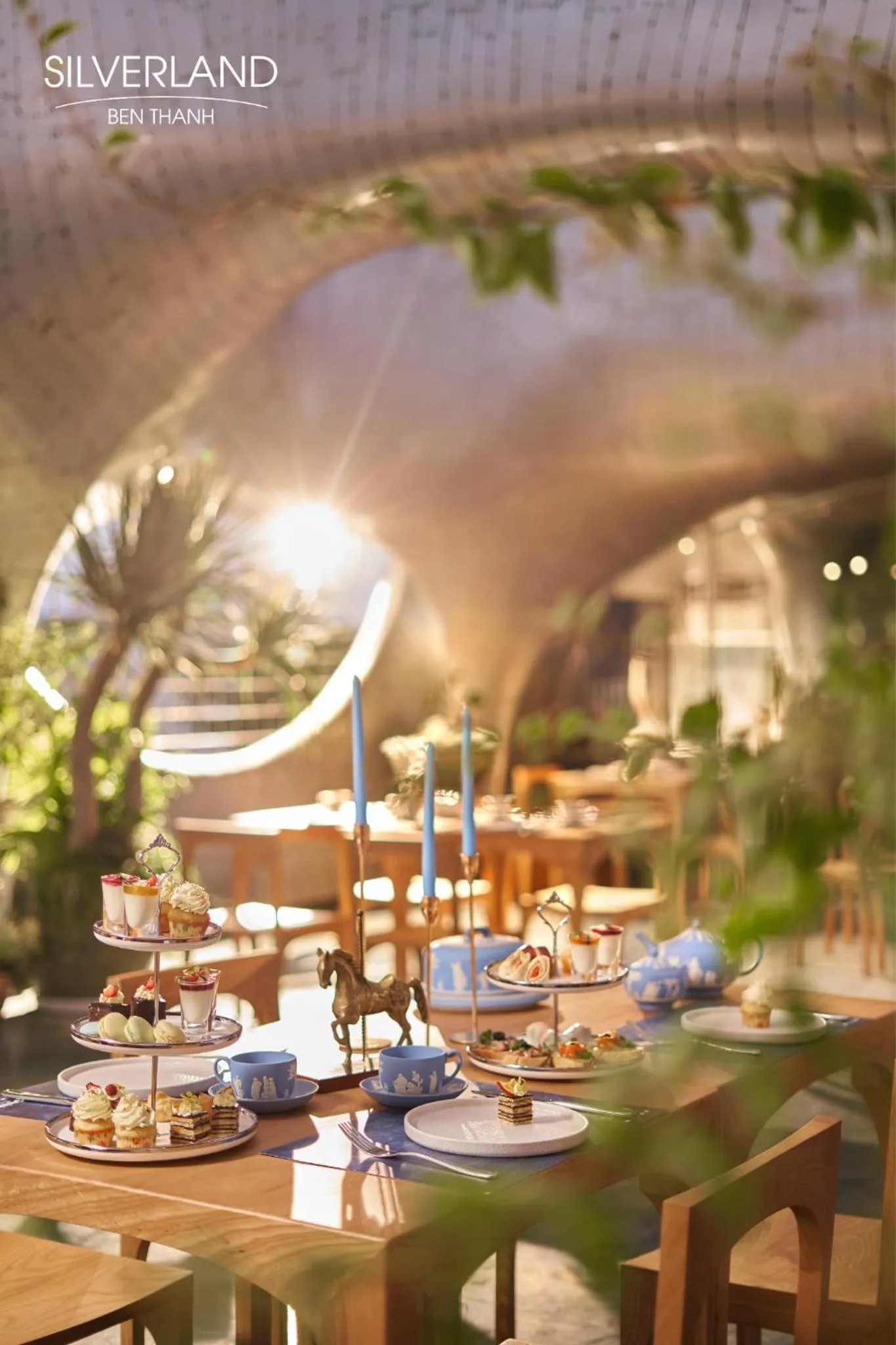 Food and drinks in Silverland Bến Thành