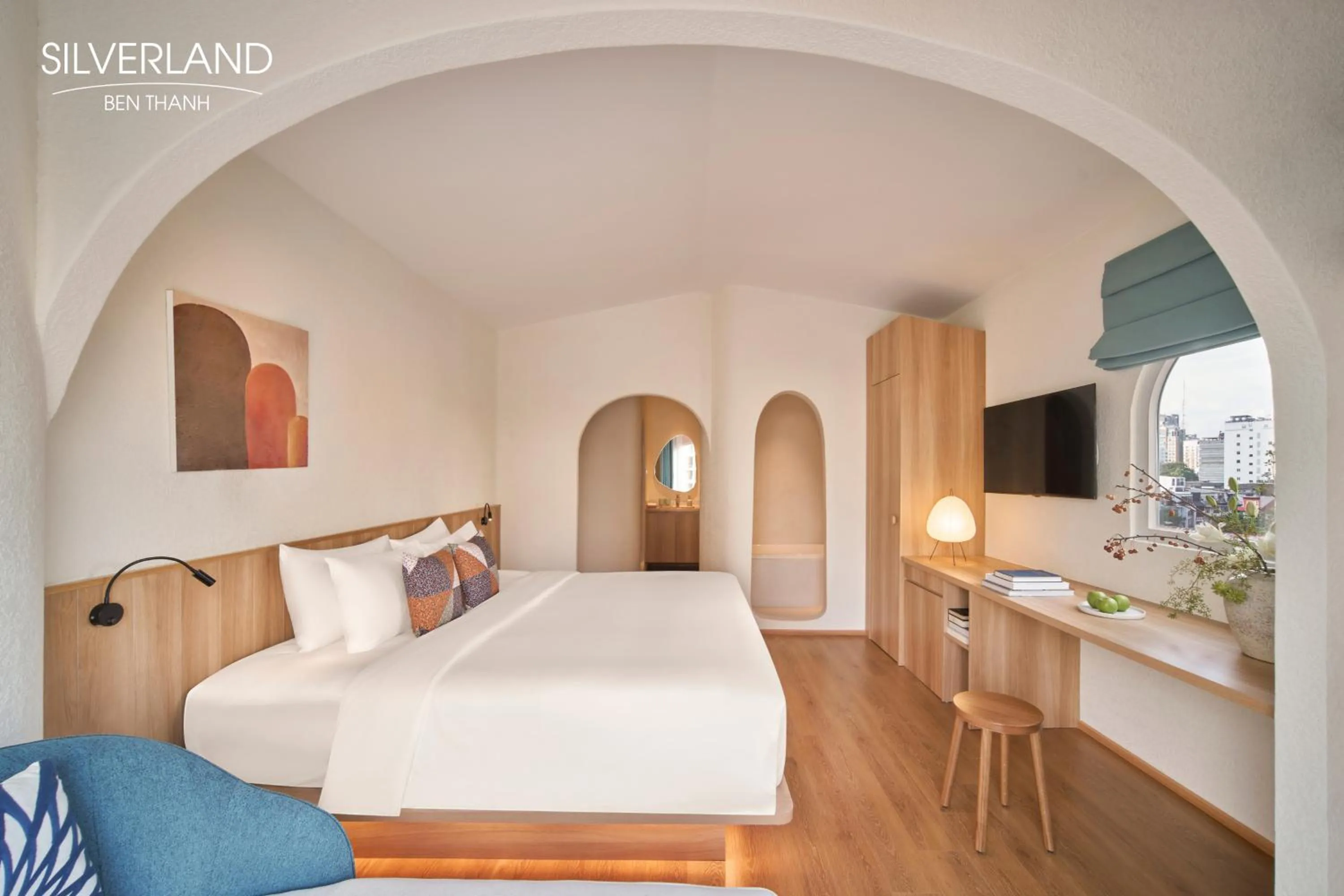 Photo of the whole room, Bed in Silverland Bến Thành