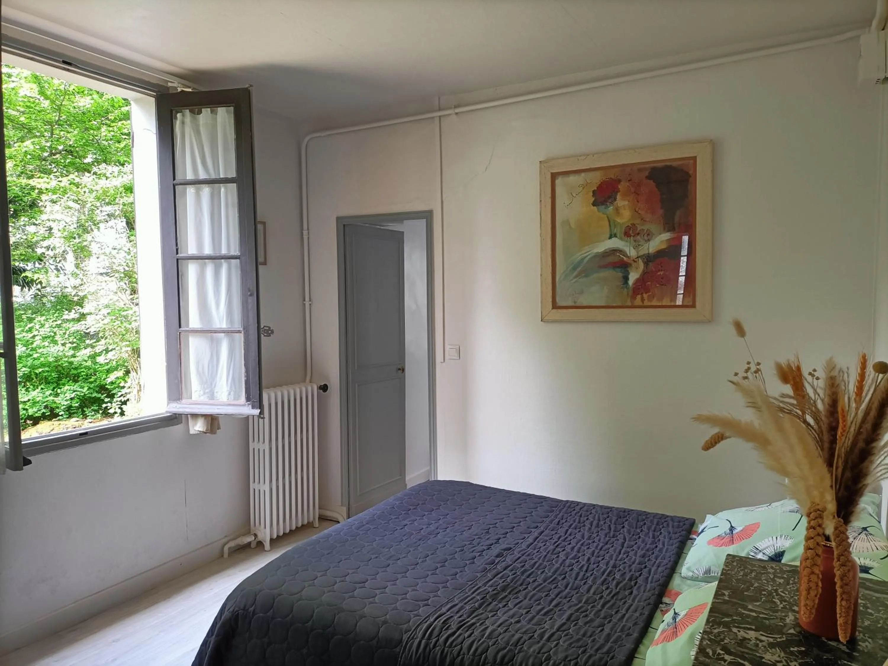 Bed in VILLA ESPERANZA Suite de plain-pied, indépendante, 1 à 4 personnes proche Zoo de Beauval et châteaux de La Loire