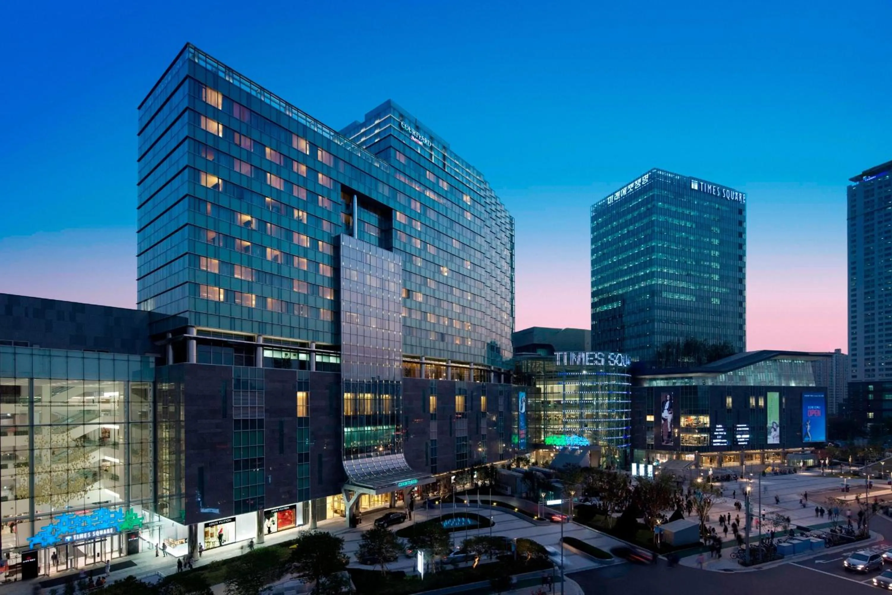 Property building in Courtyard By Marriott Seoul Times Square