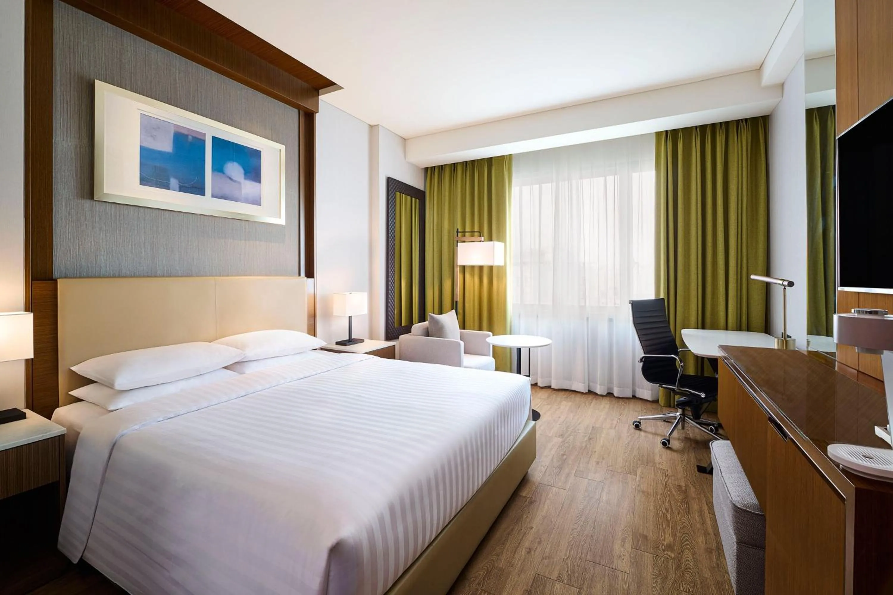 Photo of the whole room, Bed in Courtyard By Marriott Seoul Times Square